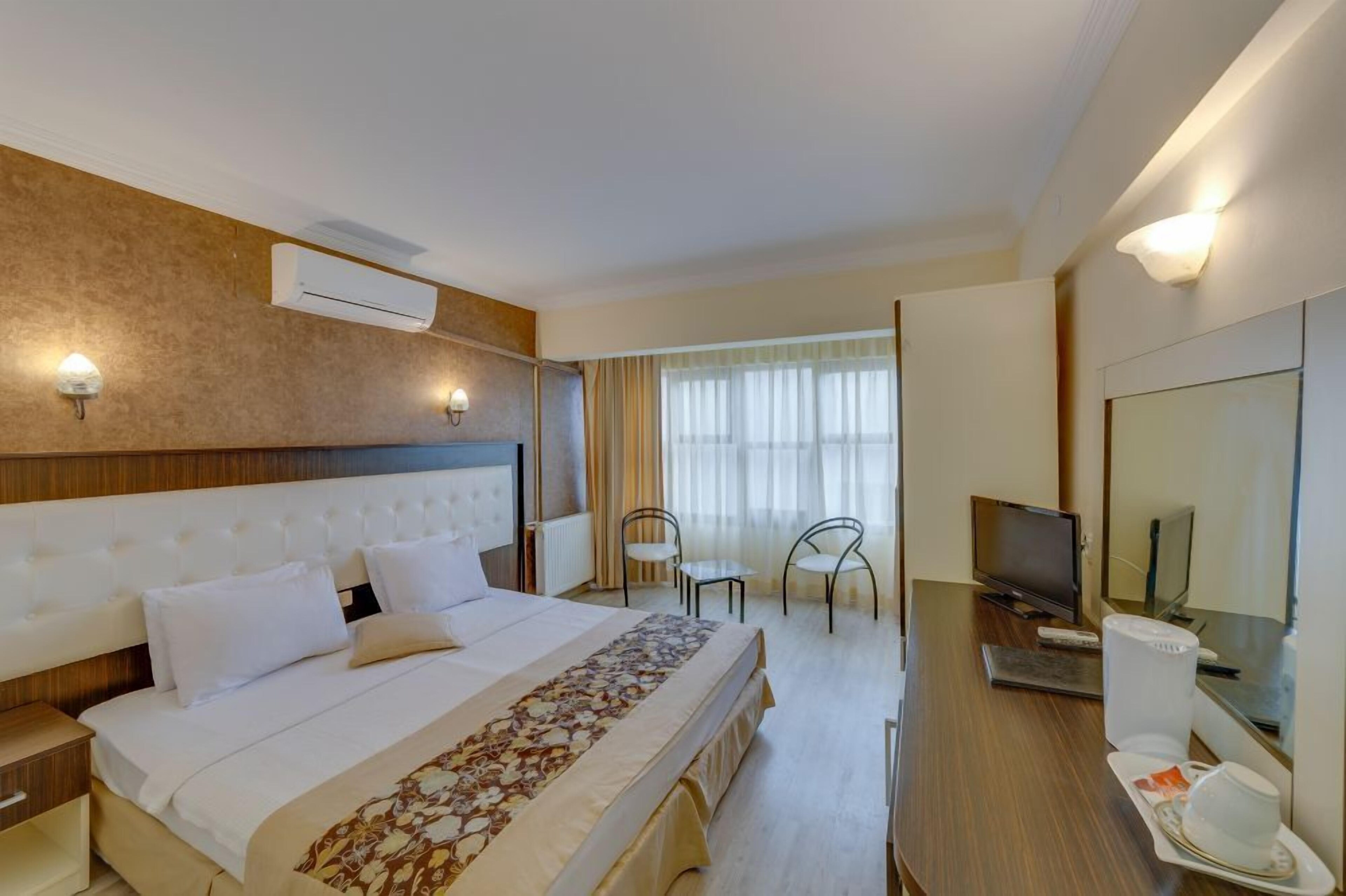 Rest & More by Dedeman Kusadasi Marina