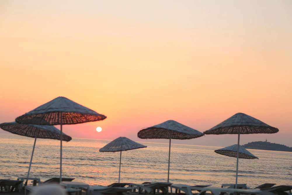 Risus Beach Resort Hotel