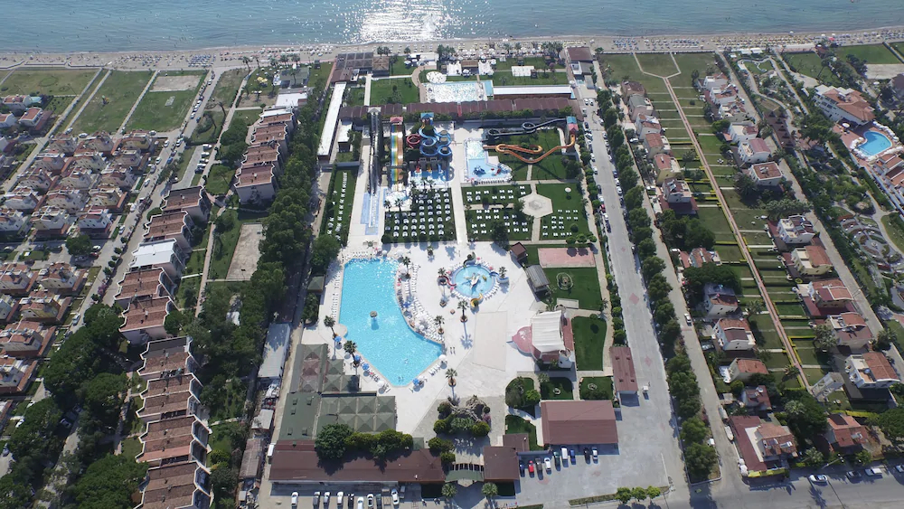 Risus Beach Resort Hotel