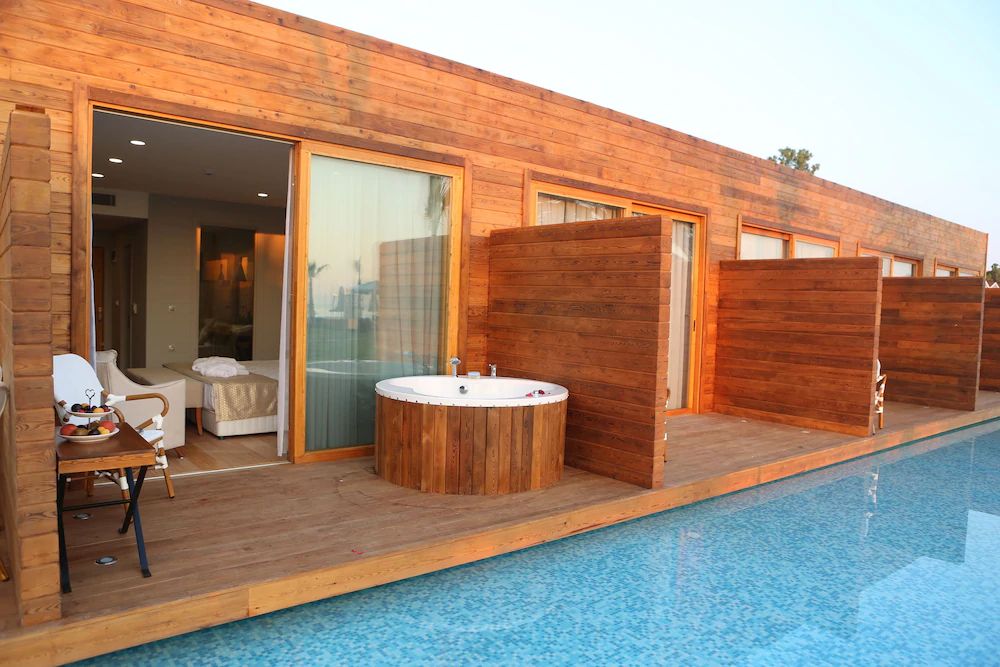 Risus Beach Resort Hotel