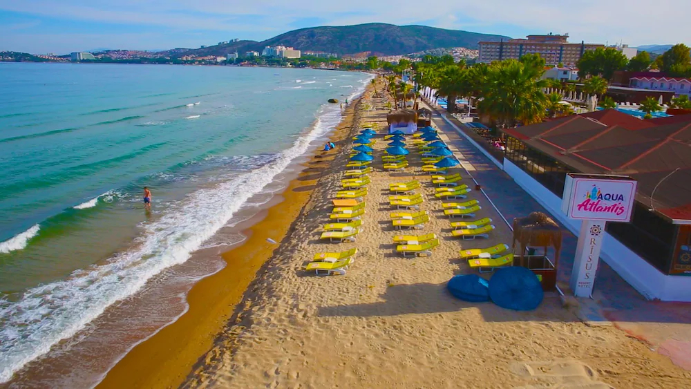 Risus Beach Resort Hotel