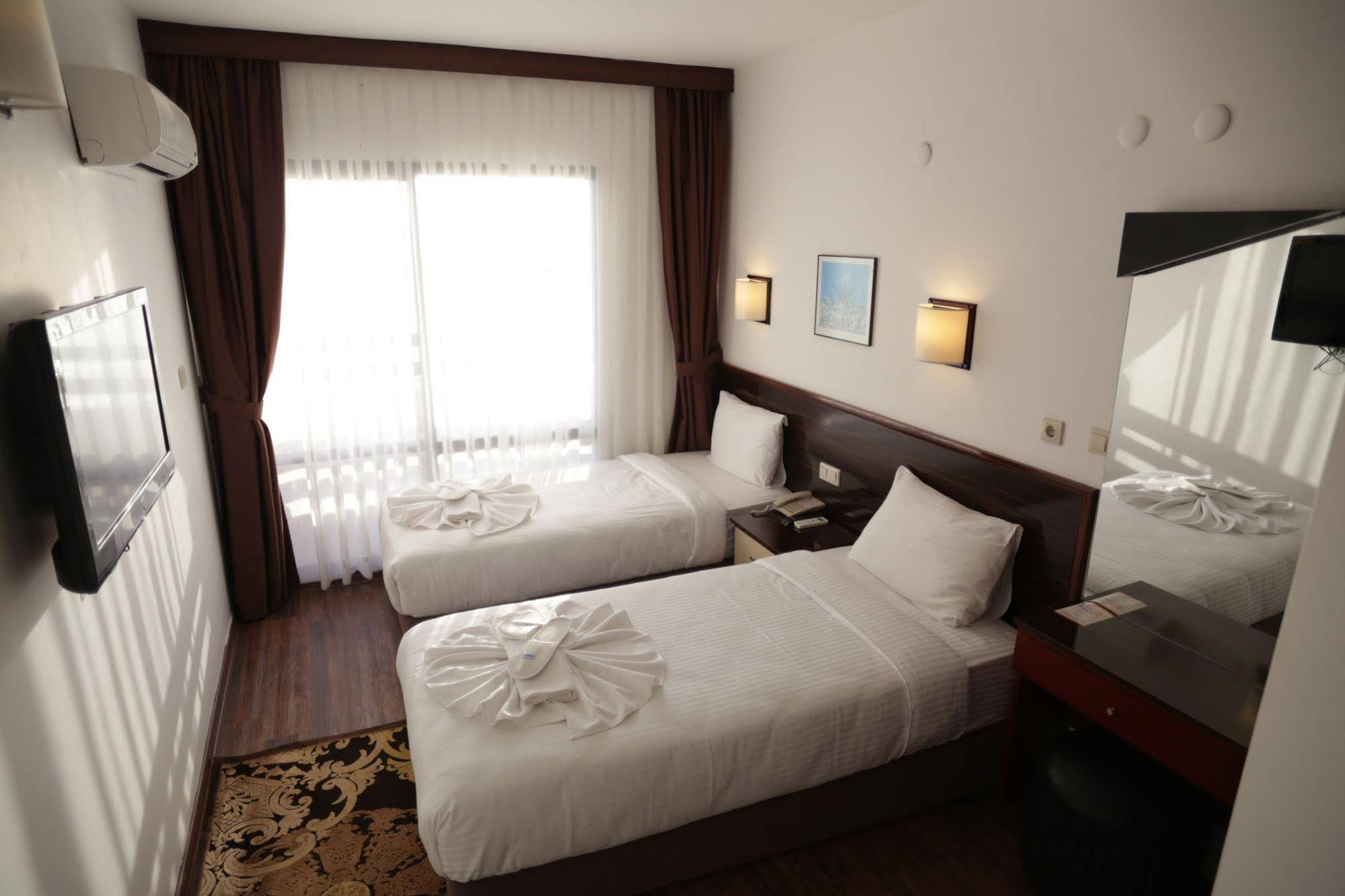 Sunday Beach Hotel