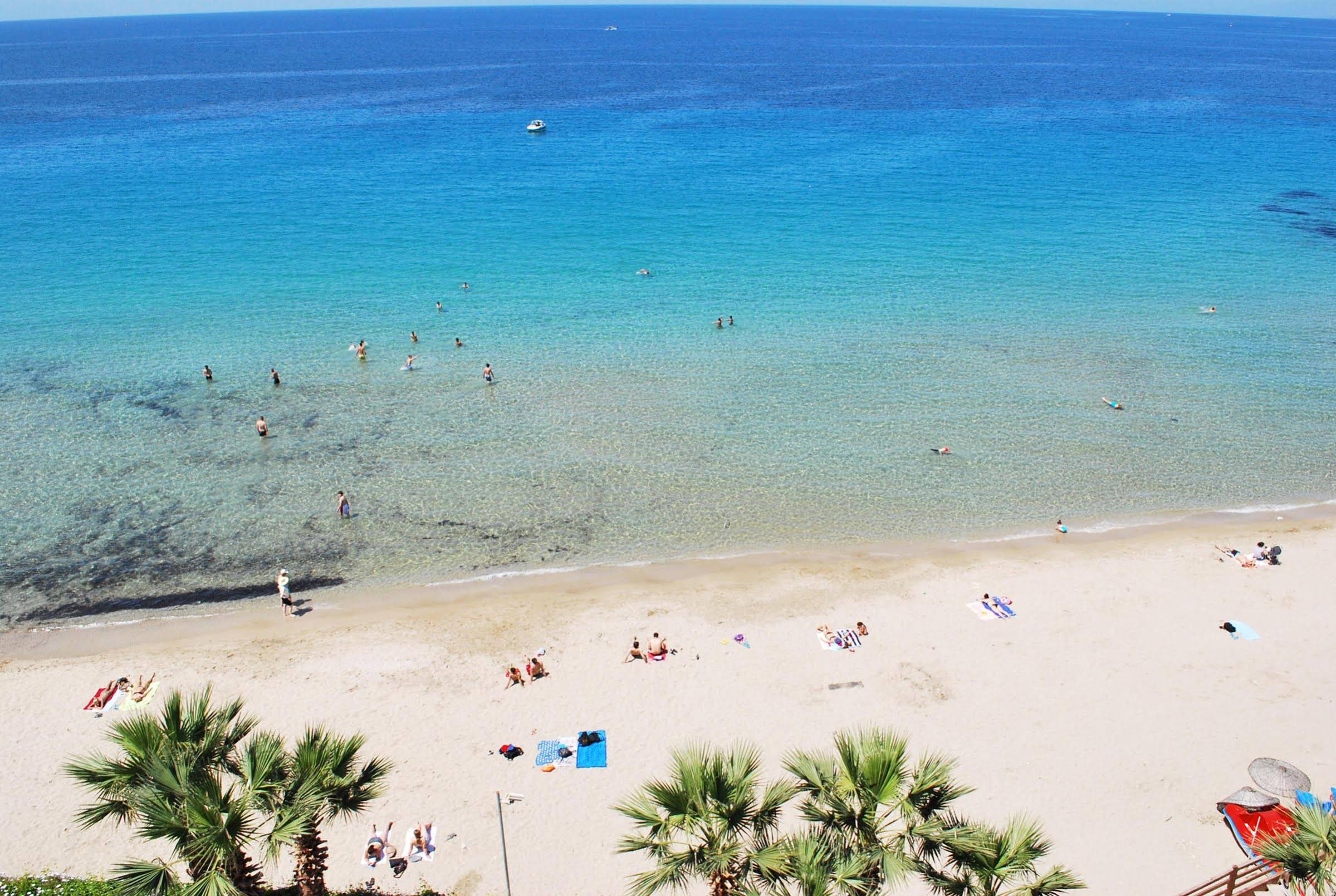 Sunday Beach Hotel