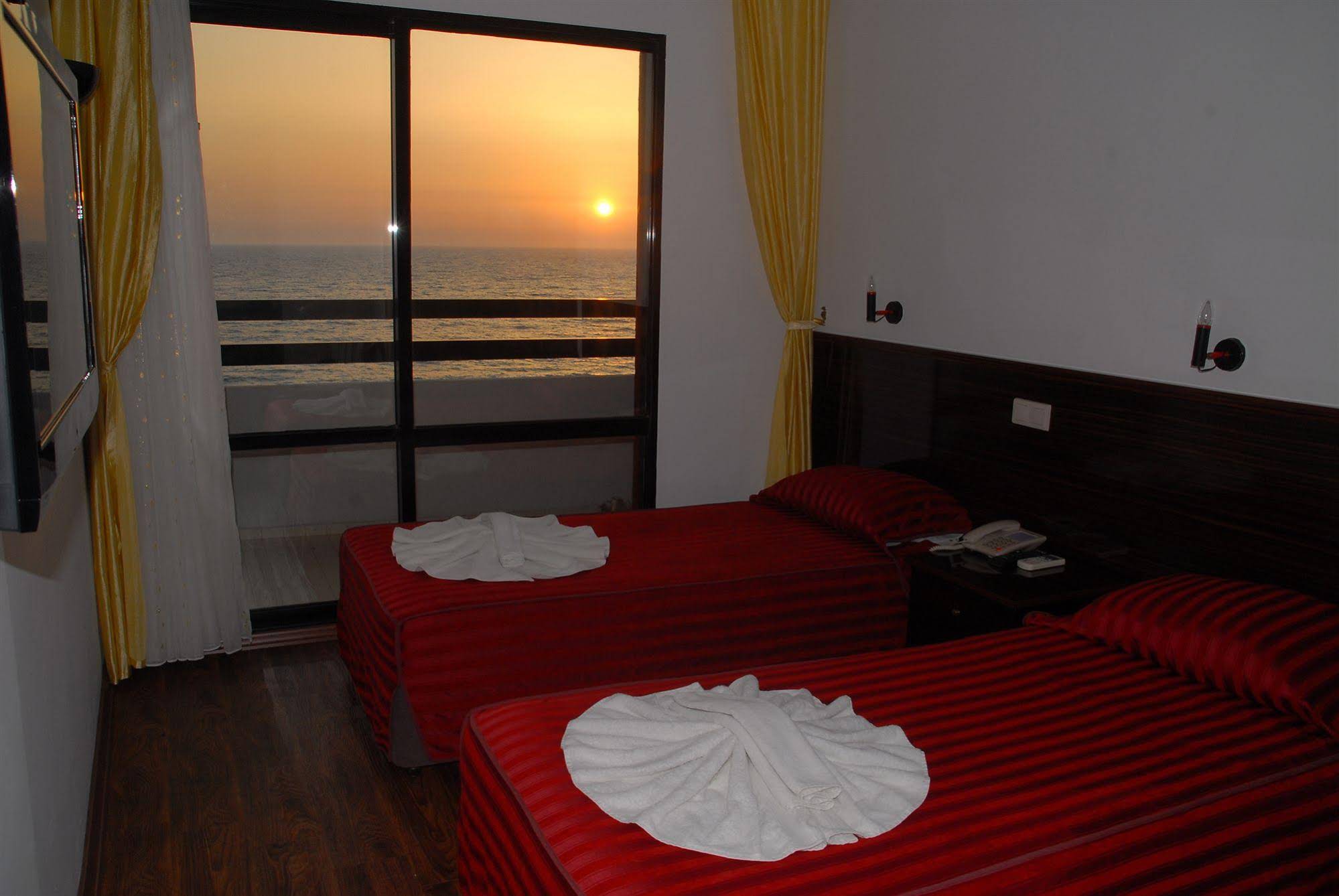 Sunday Beach Hotel