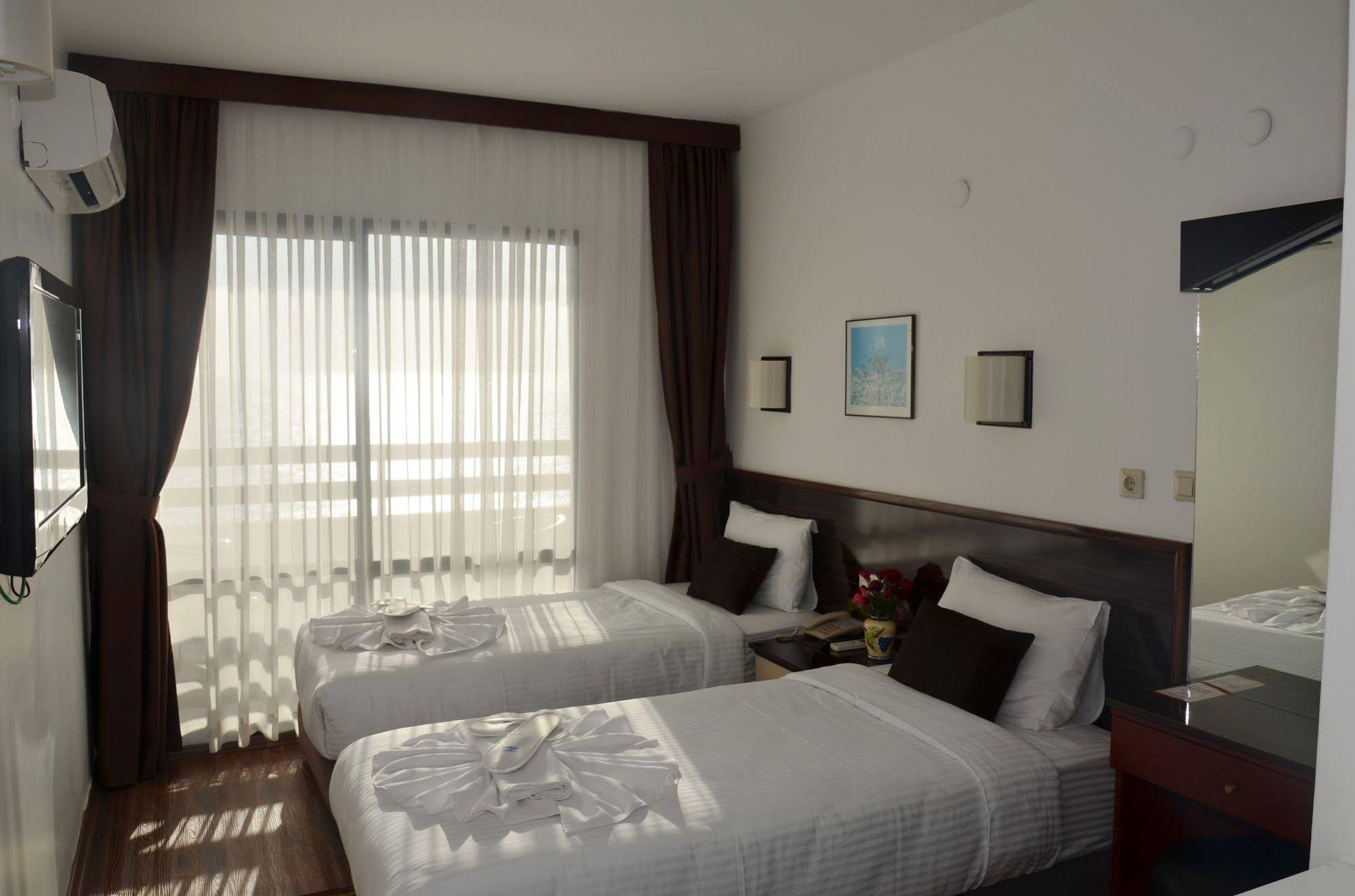 Sunday Beach Hotel