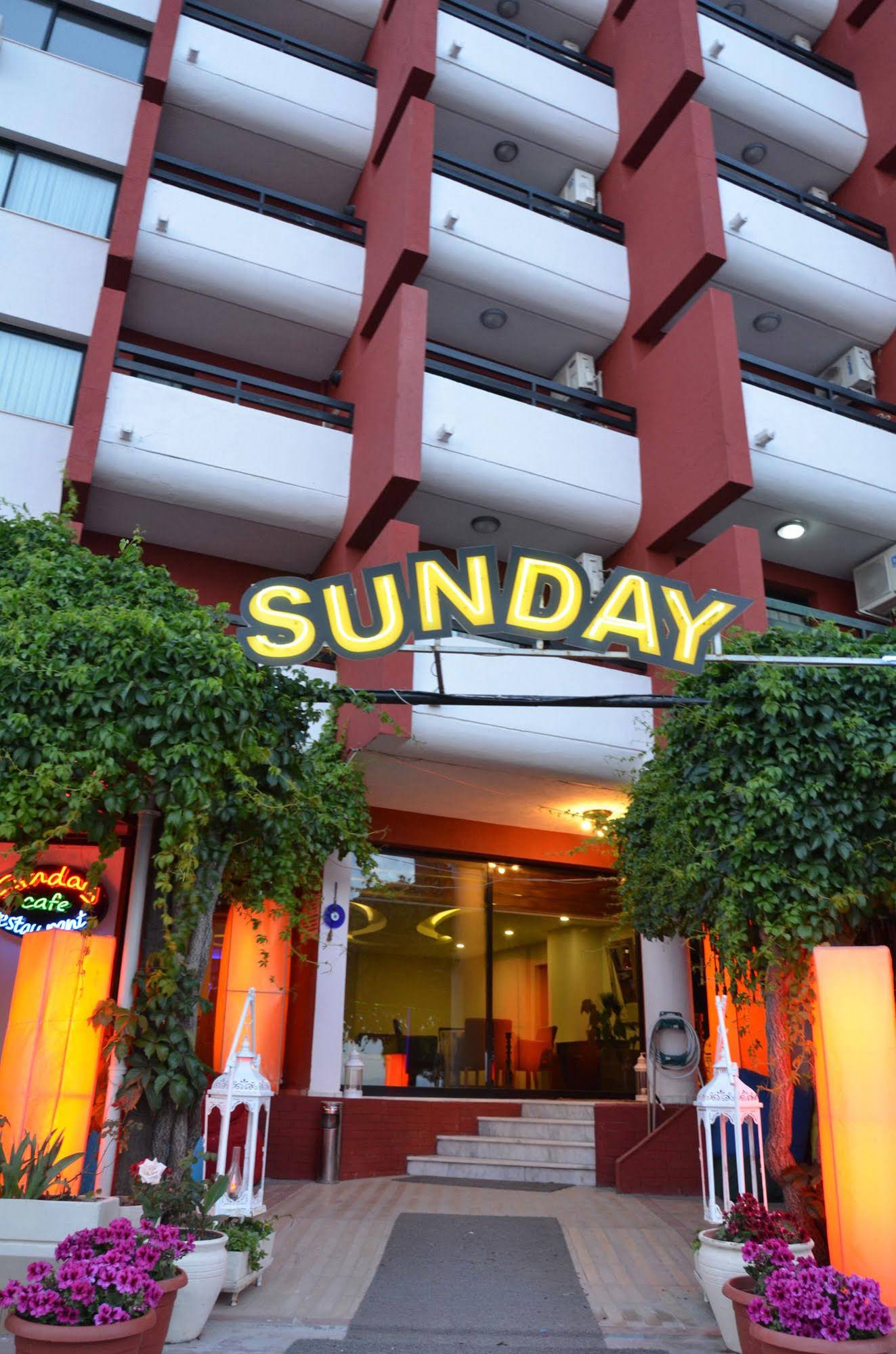 Sunday Beach Hotel