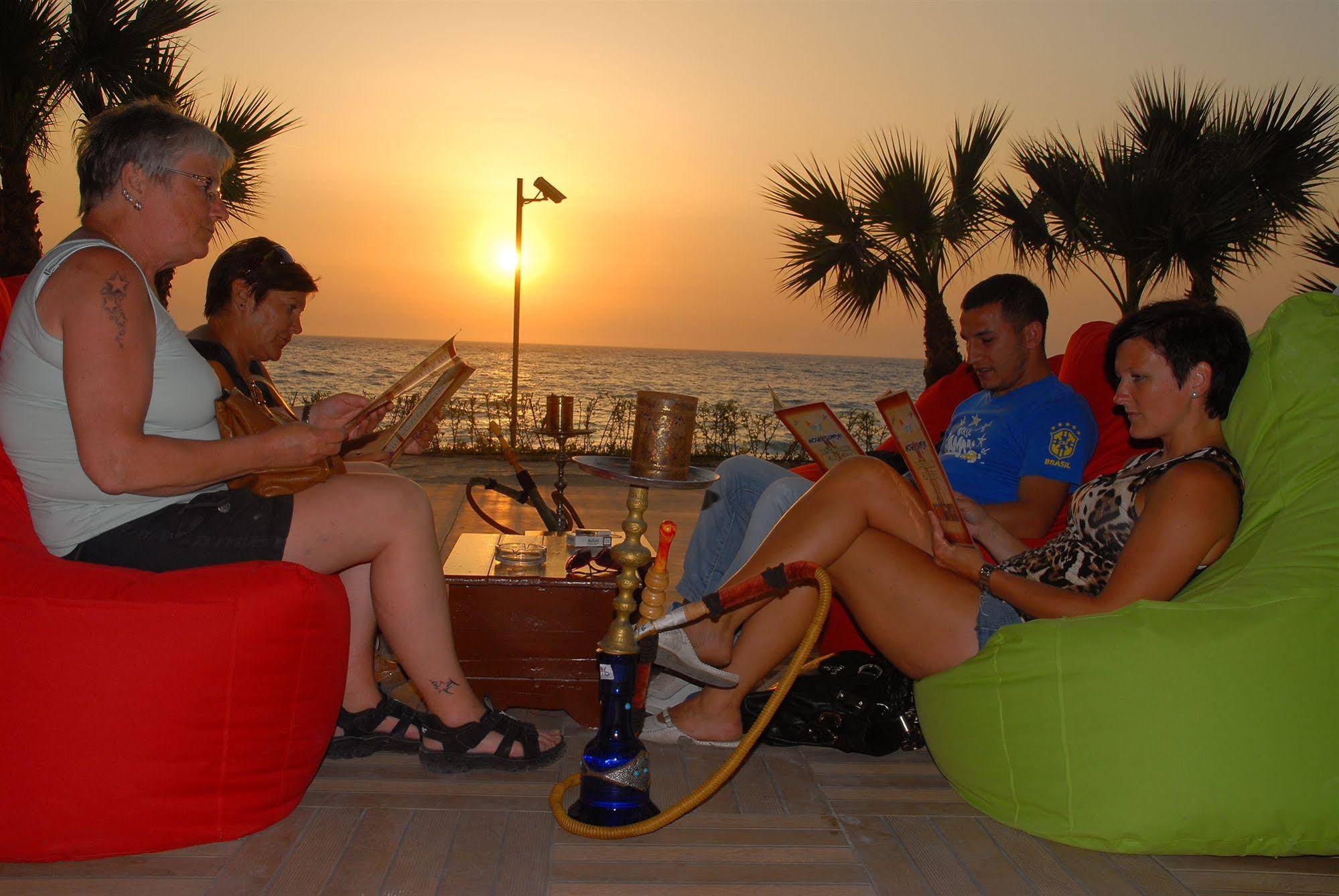 Sunday Beach Hotel