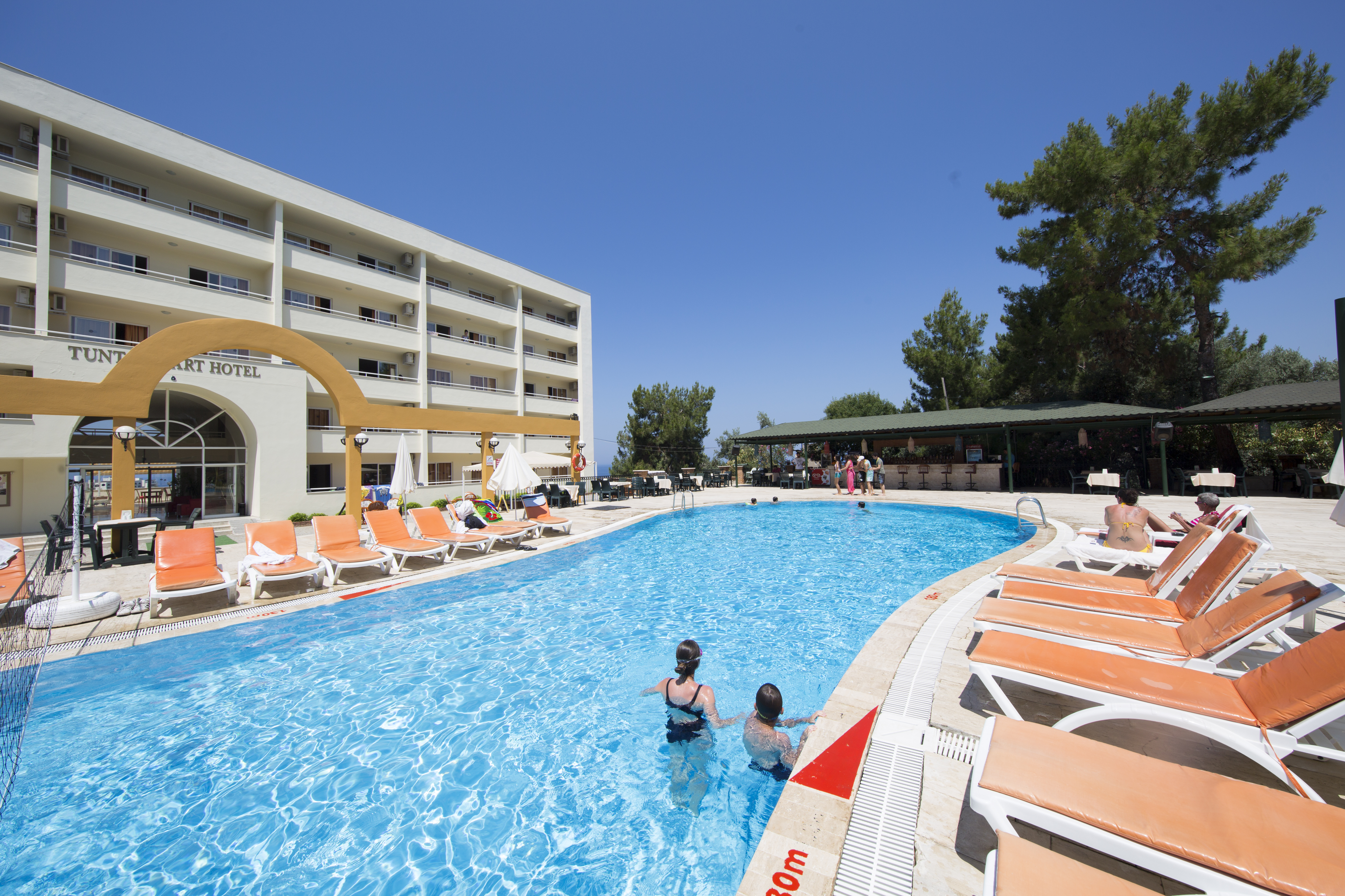 Tuntas Family Suites Kusadasi
