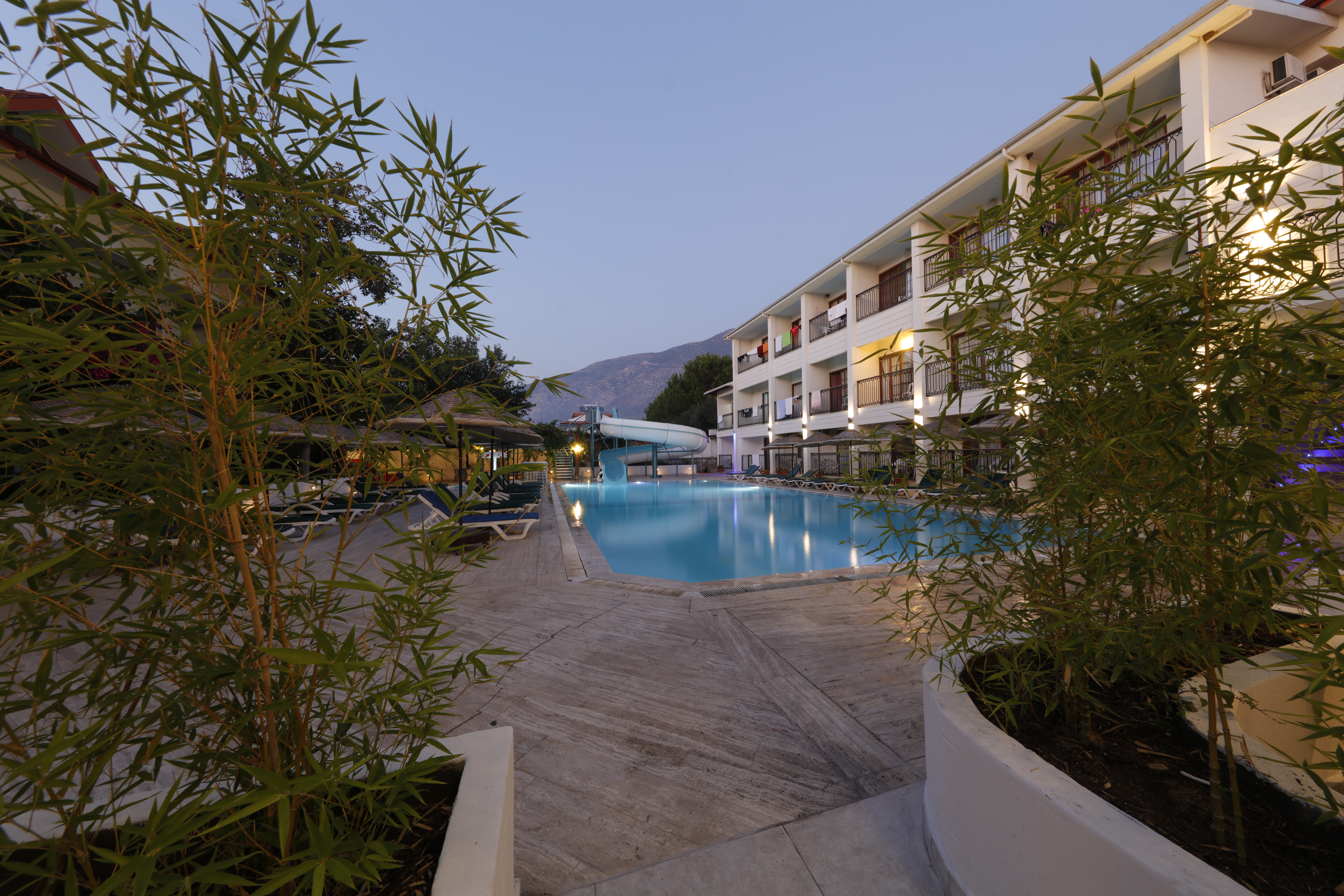 Golden Life Resort Hotel & Spa