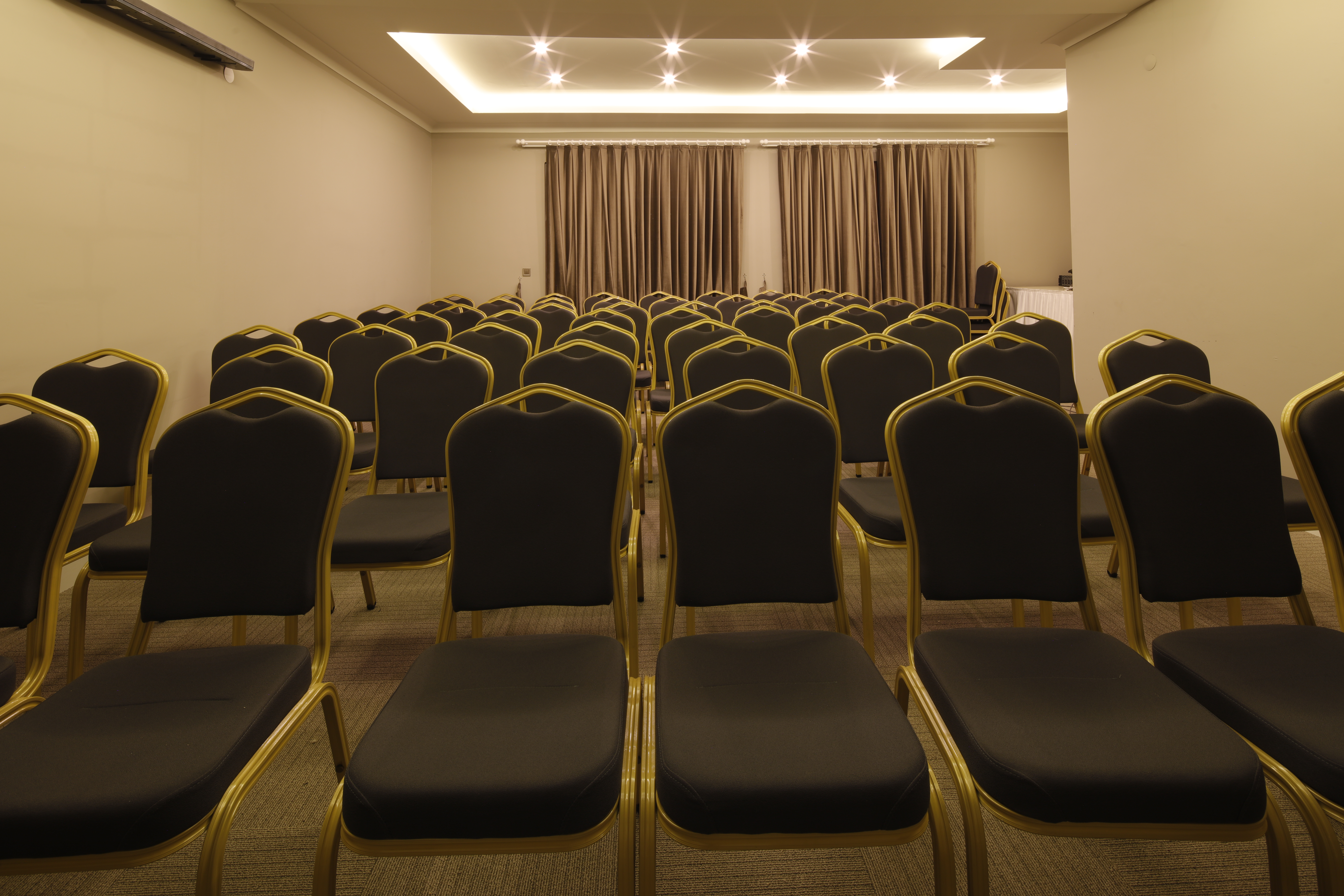 Golden Life Resort Hotel & Spa