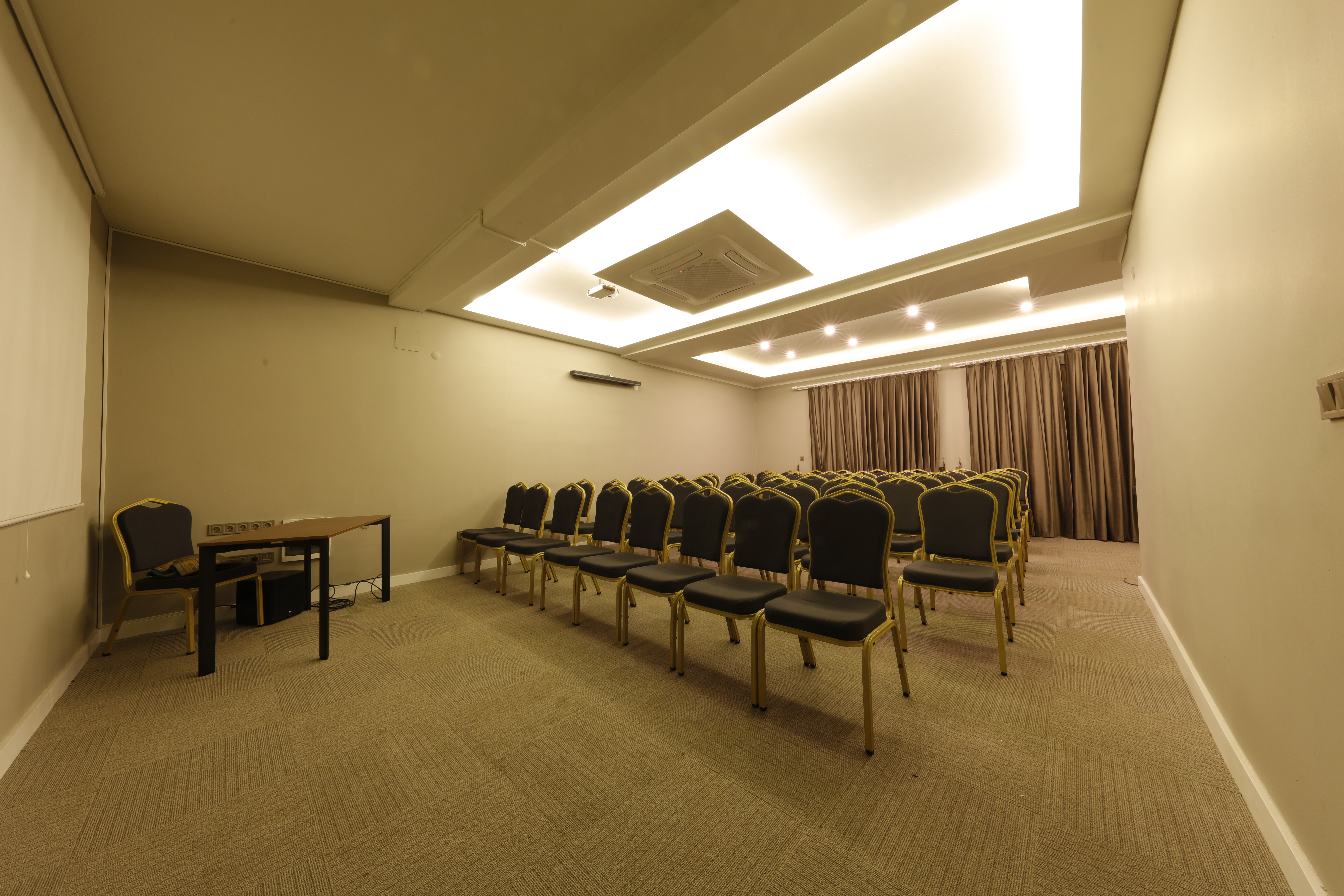 Golden Life Resort Hotel & Spa