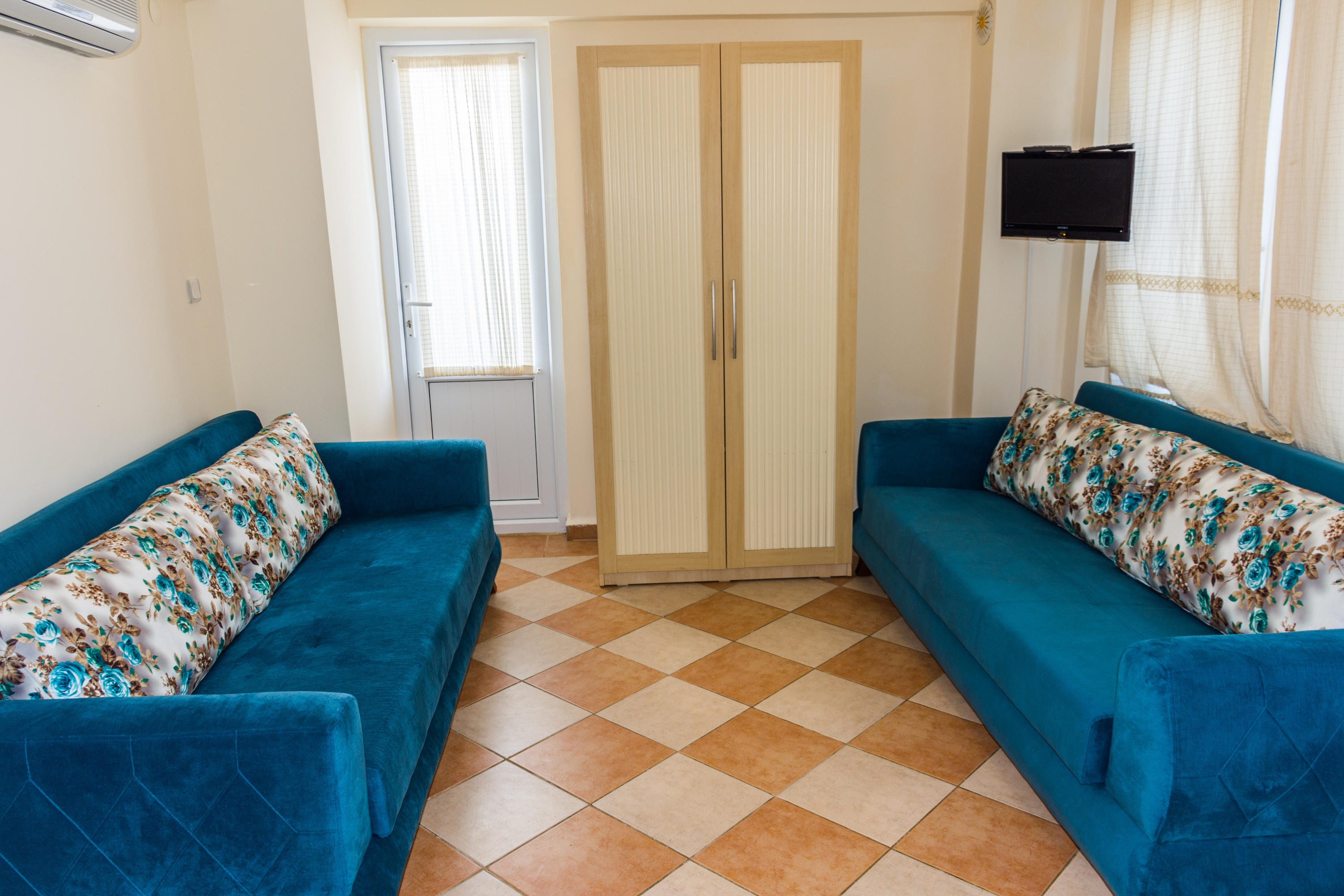 Mountain Valley Apartments & Villa's