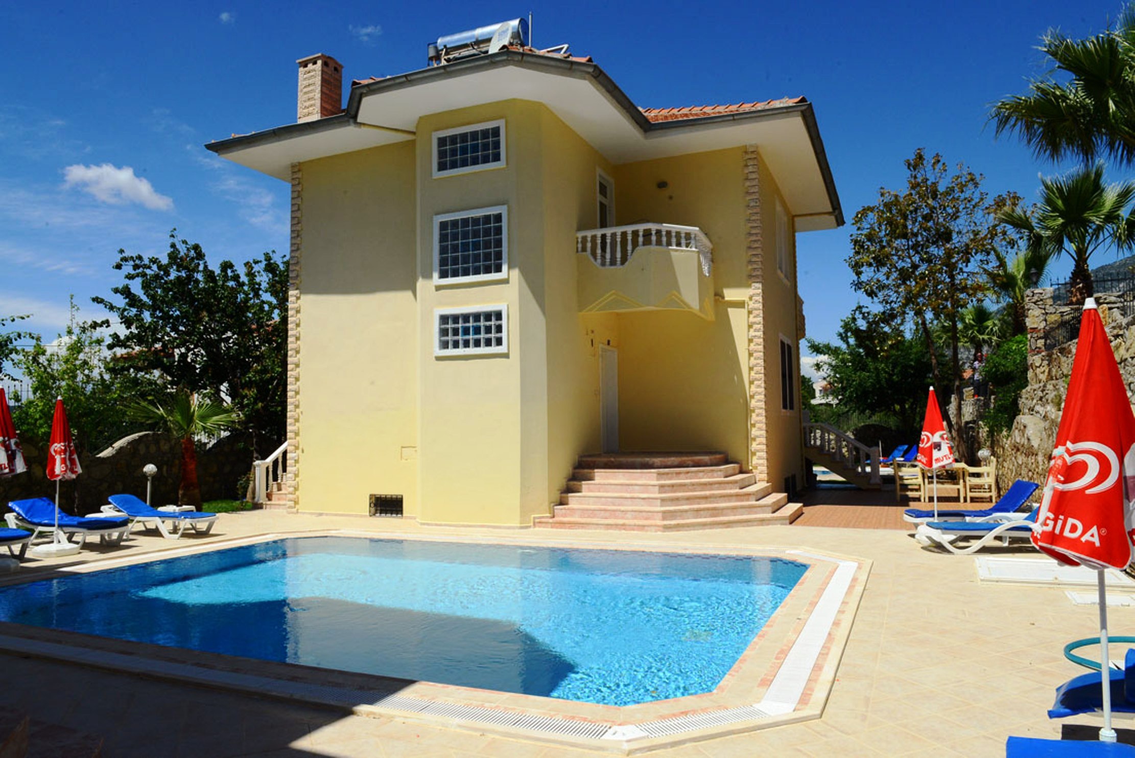 Mountain Valley Apartments & Villa's