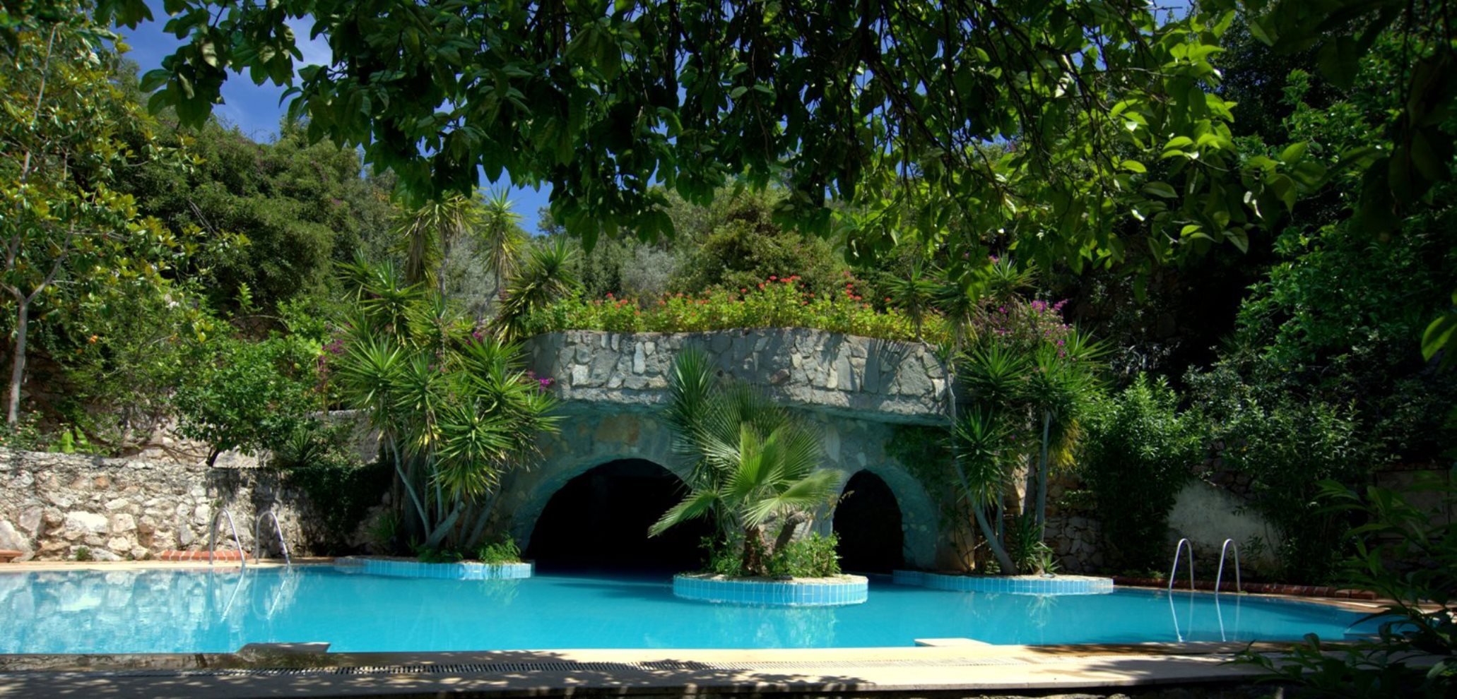 Paradise Garden Hotel