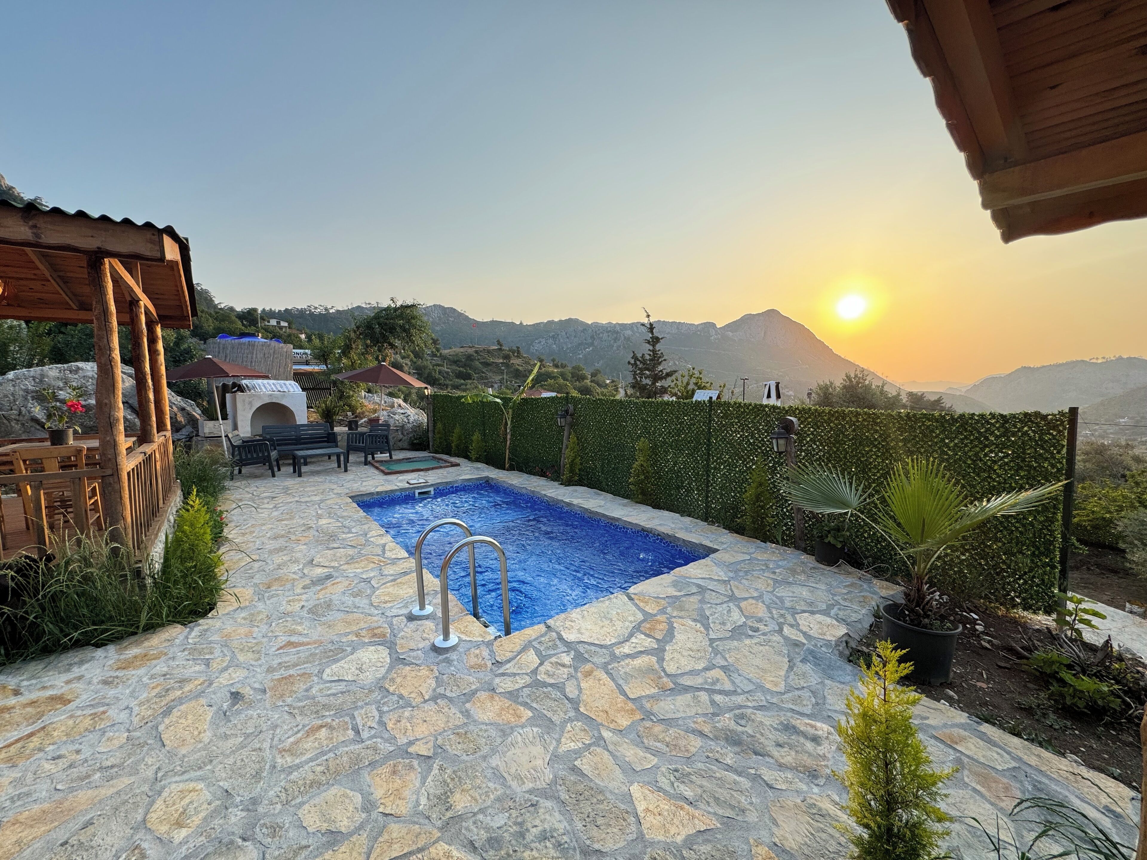 Afera Koy Evi