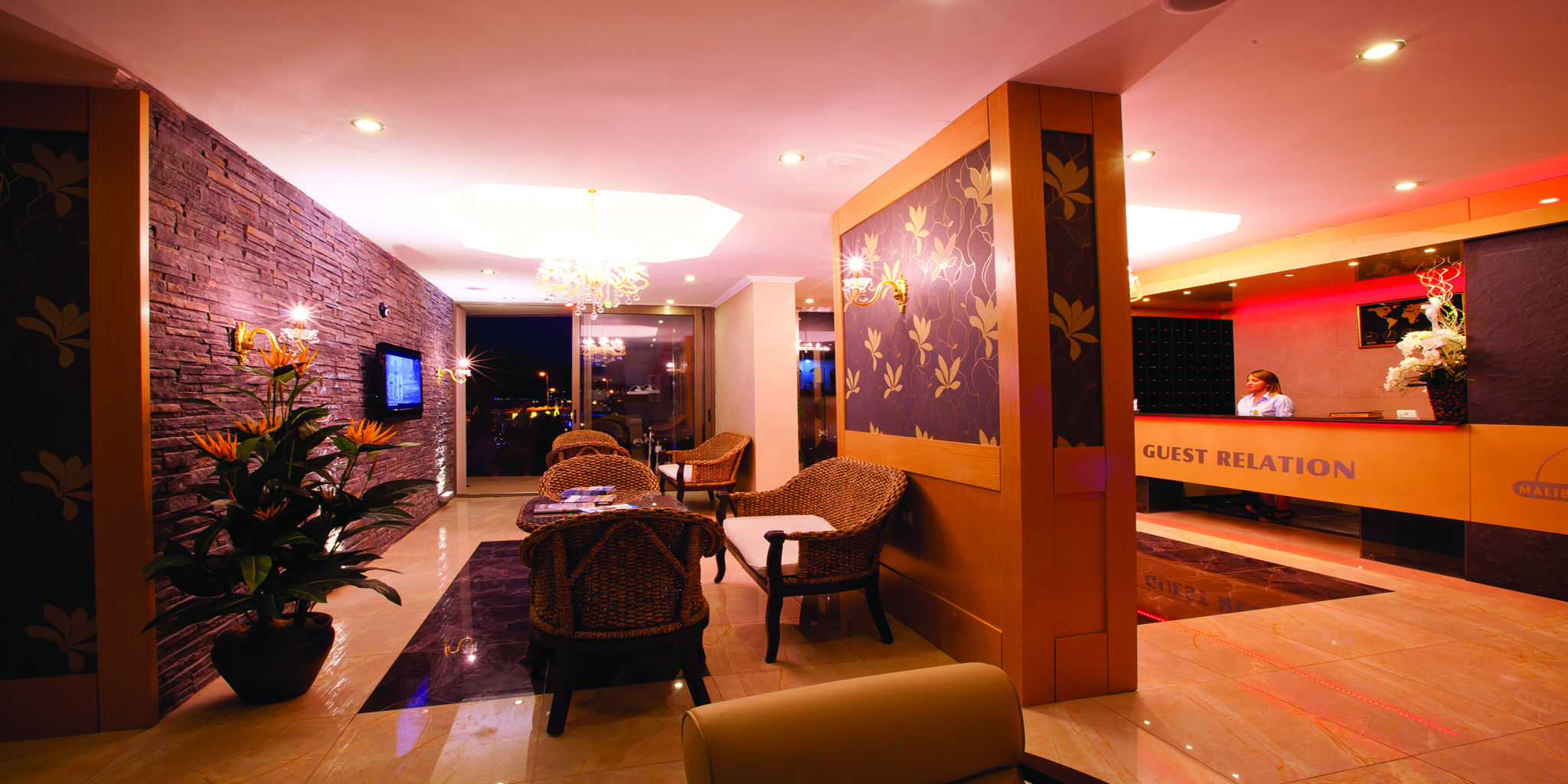 Aurasia Beach Hotel