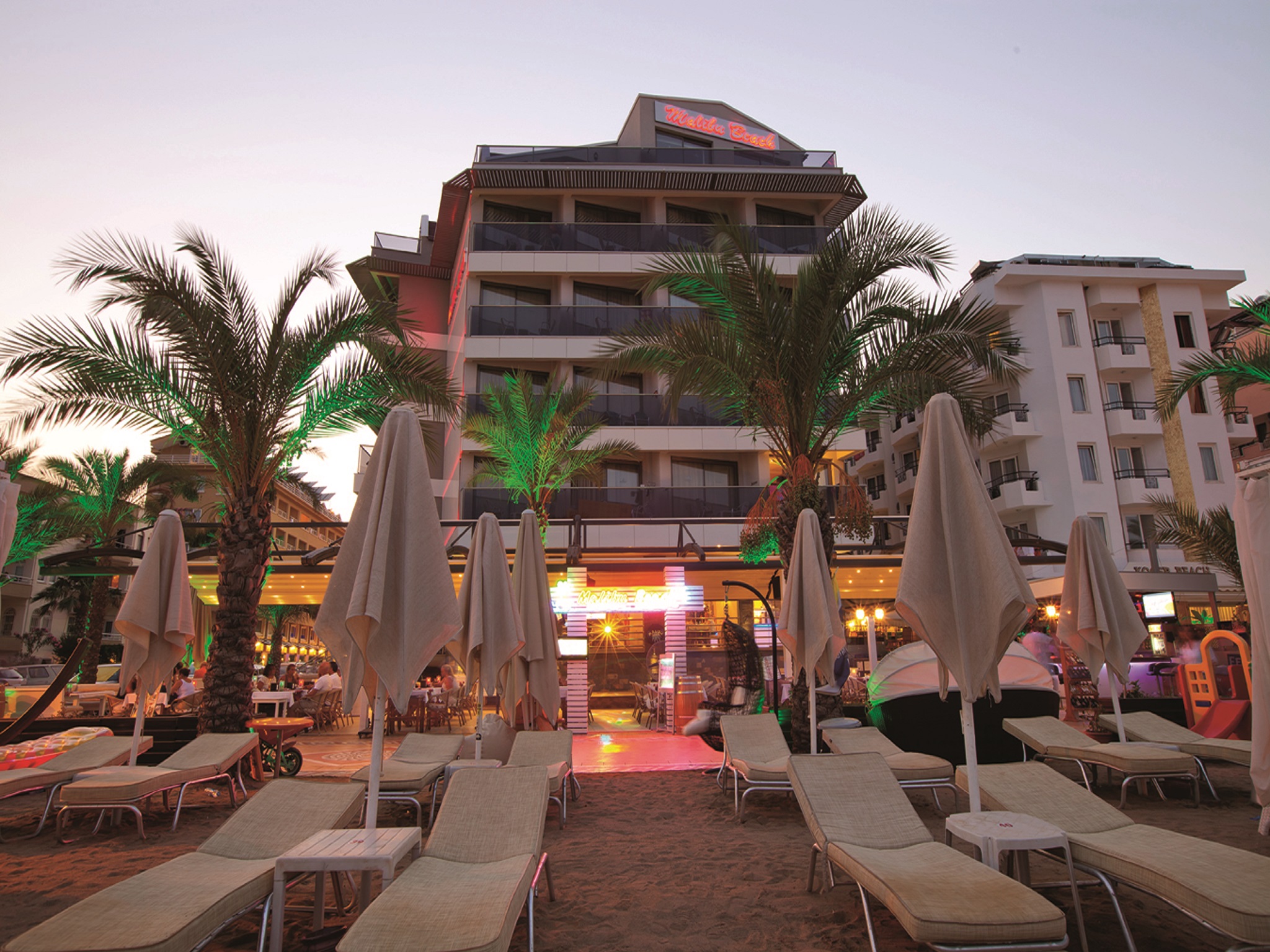 Aurasia Beach Hotel