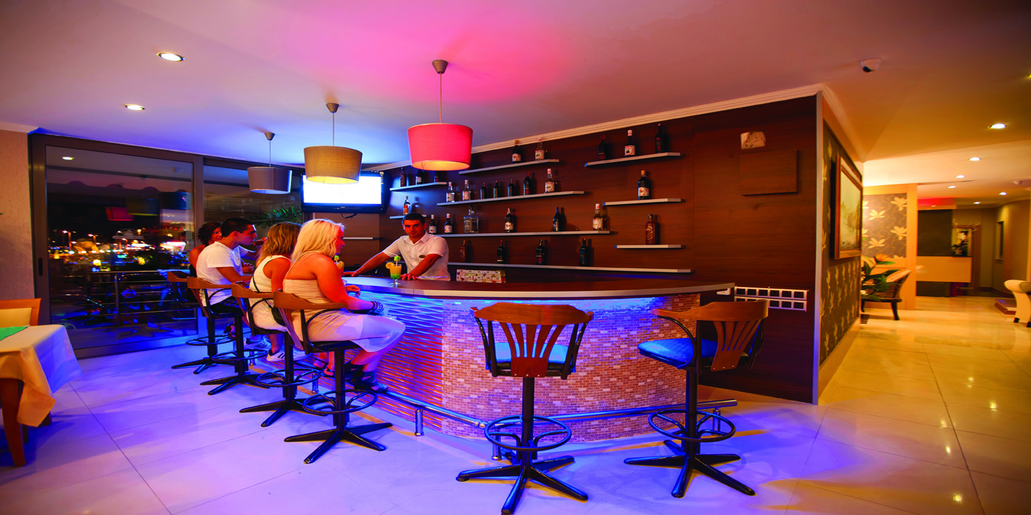 Aurasia Beach Hotel