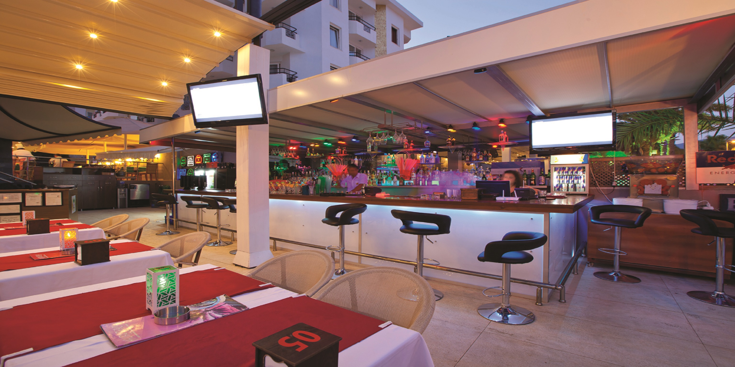Aurasia Beach Hotel