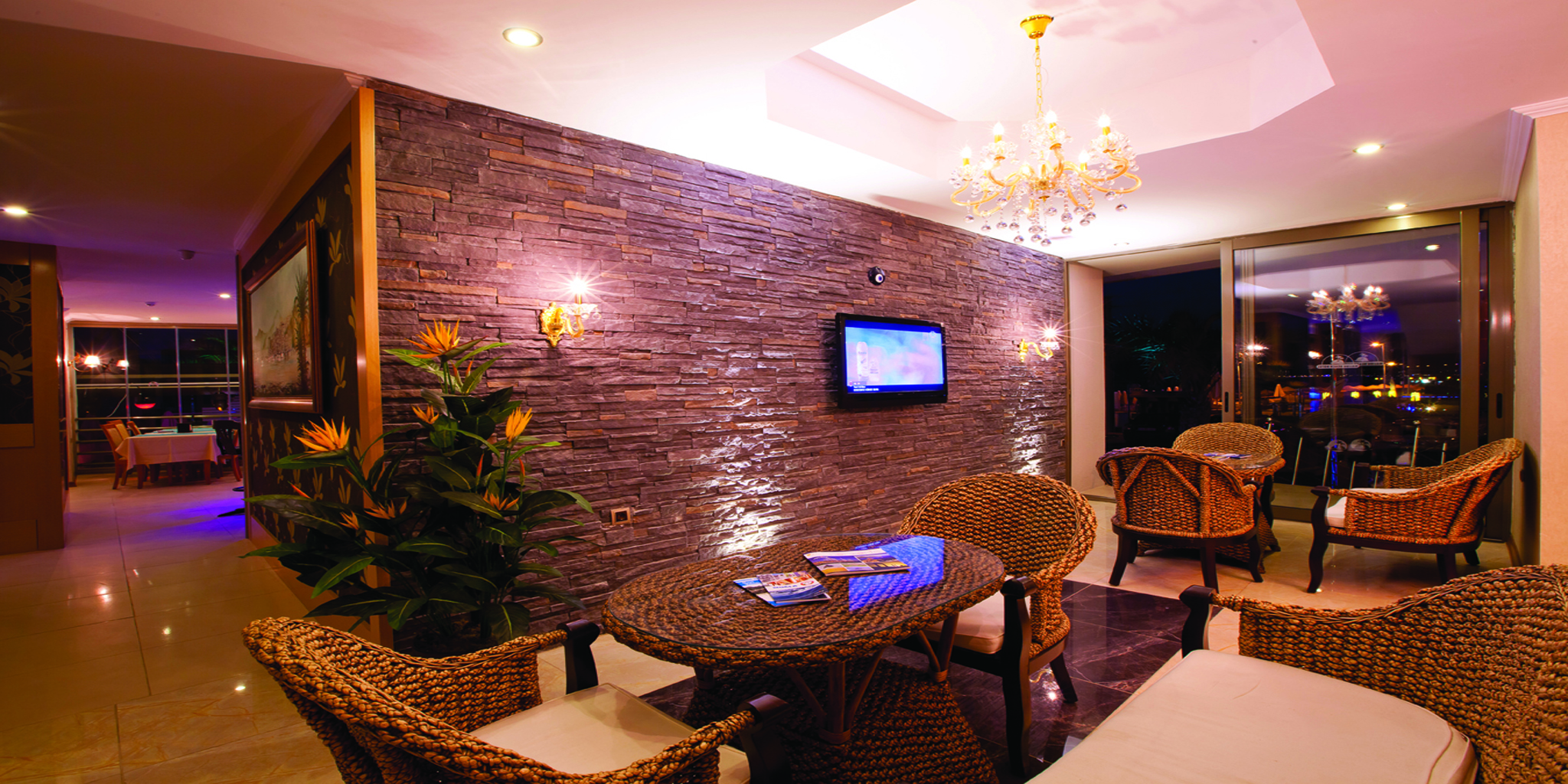 Aurasia Beach Hotel