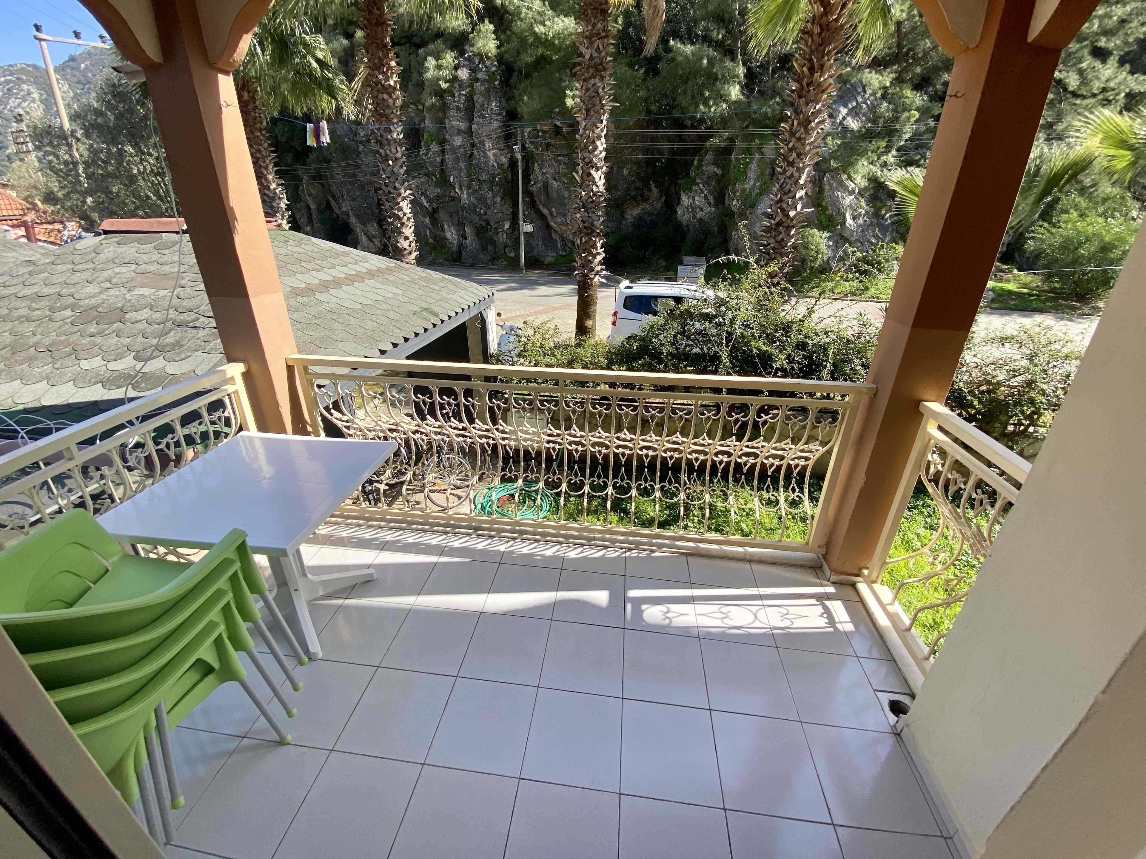 Belmaris Apartments