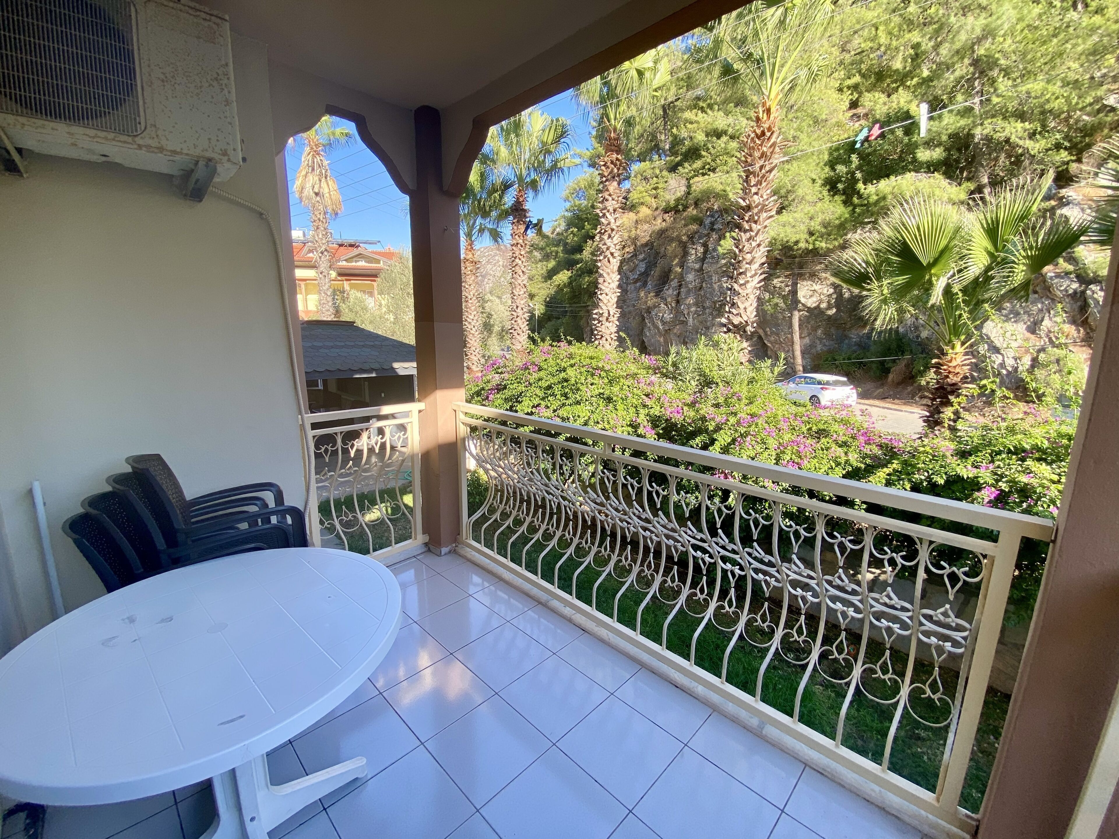 Belmaris Apartments