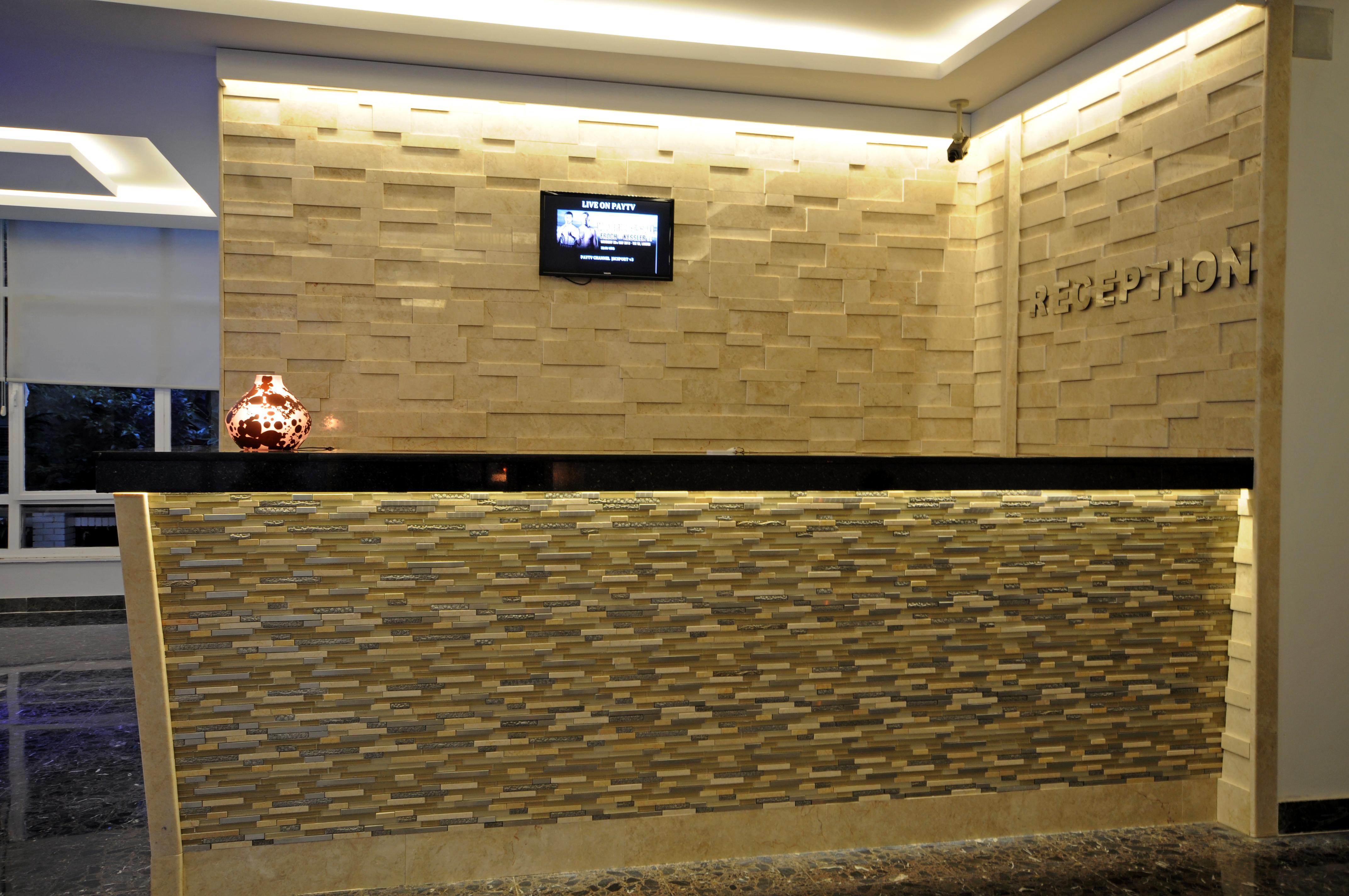 Blue Palace Hotel & Apart