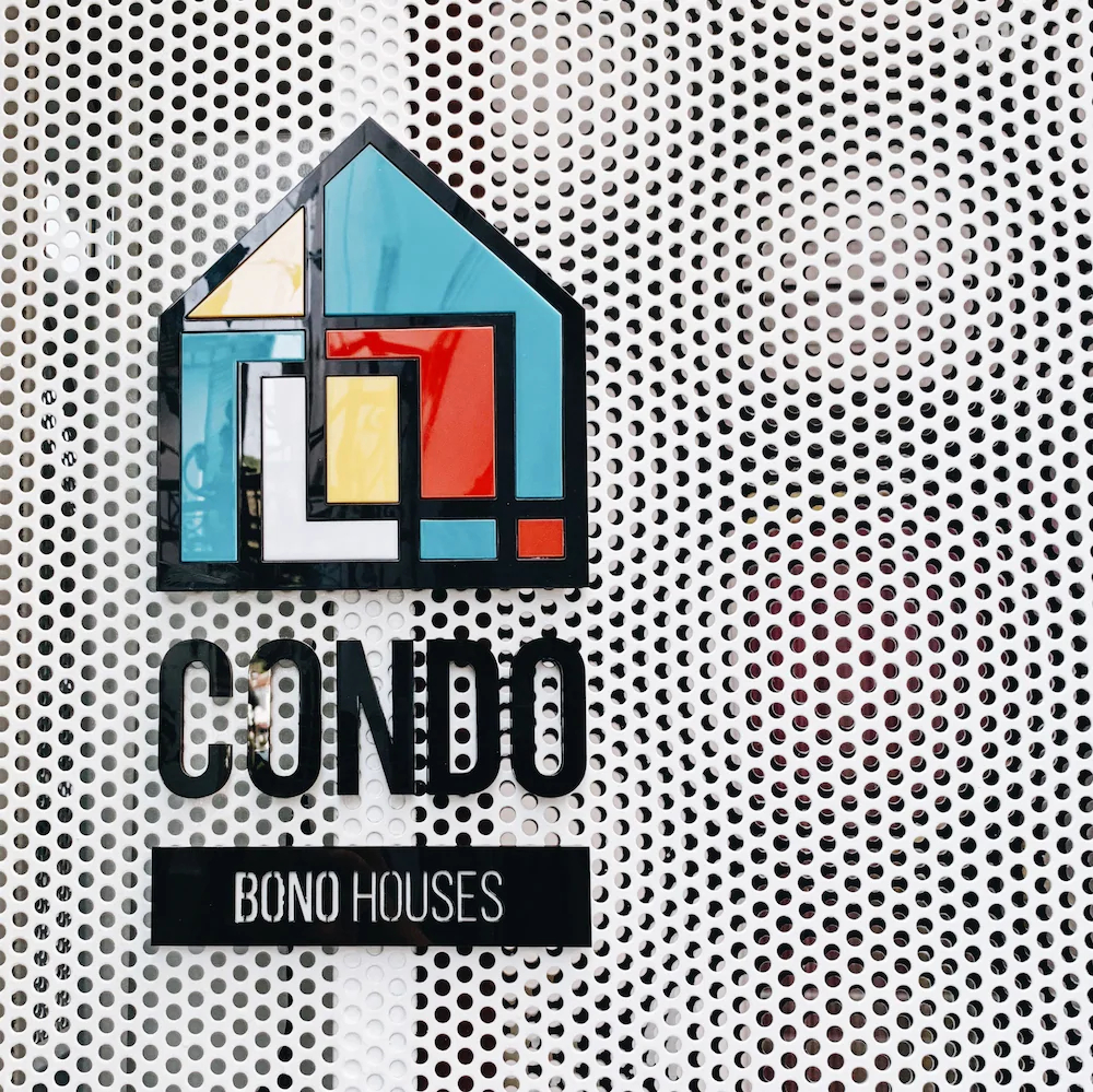 Bono Houses Condo