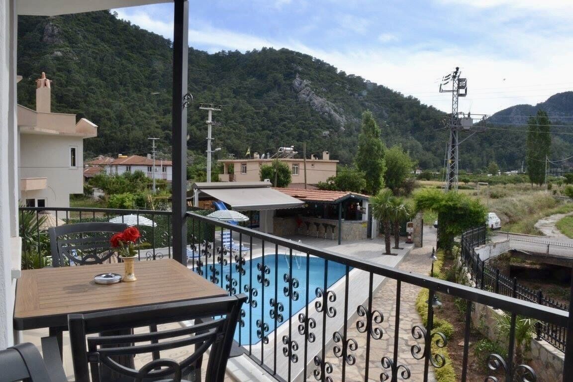 Bybassios Hotel