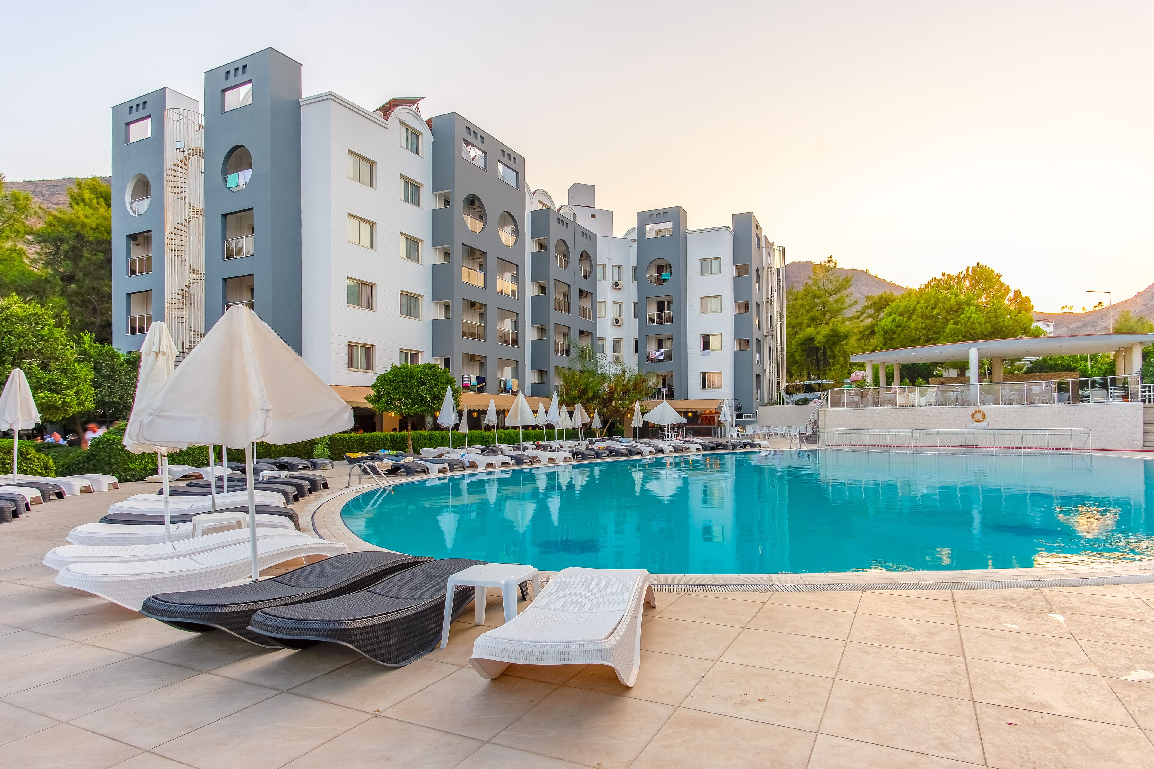 Caprice Beach Hotel