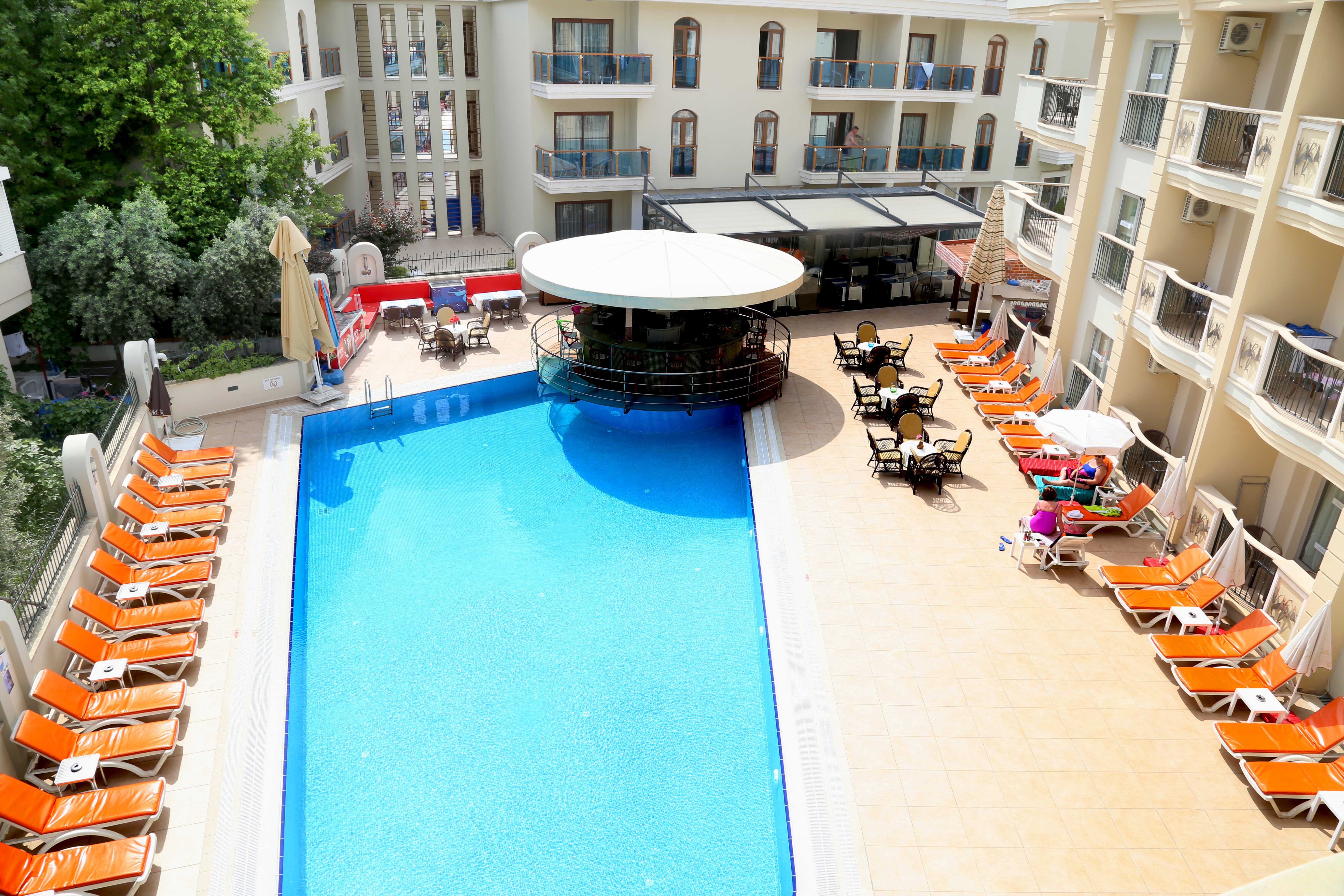 Club Karakas