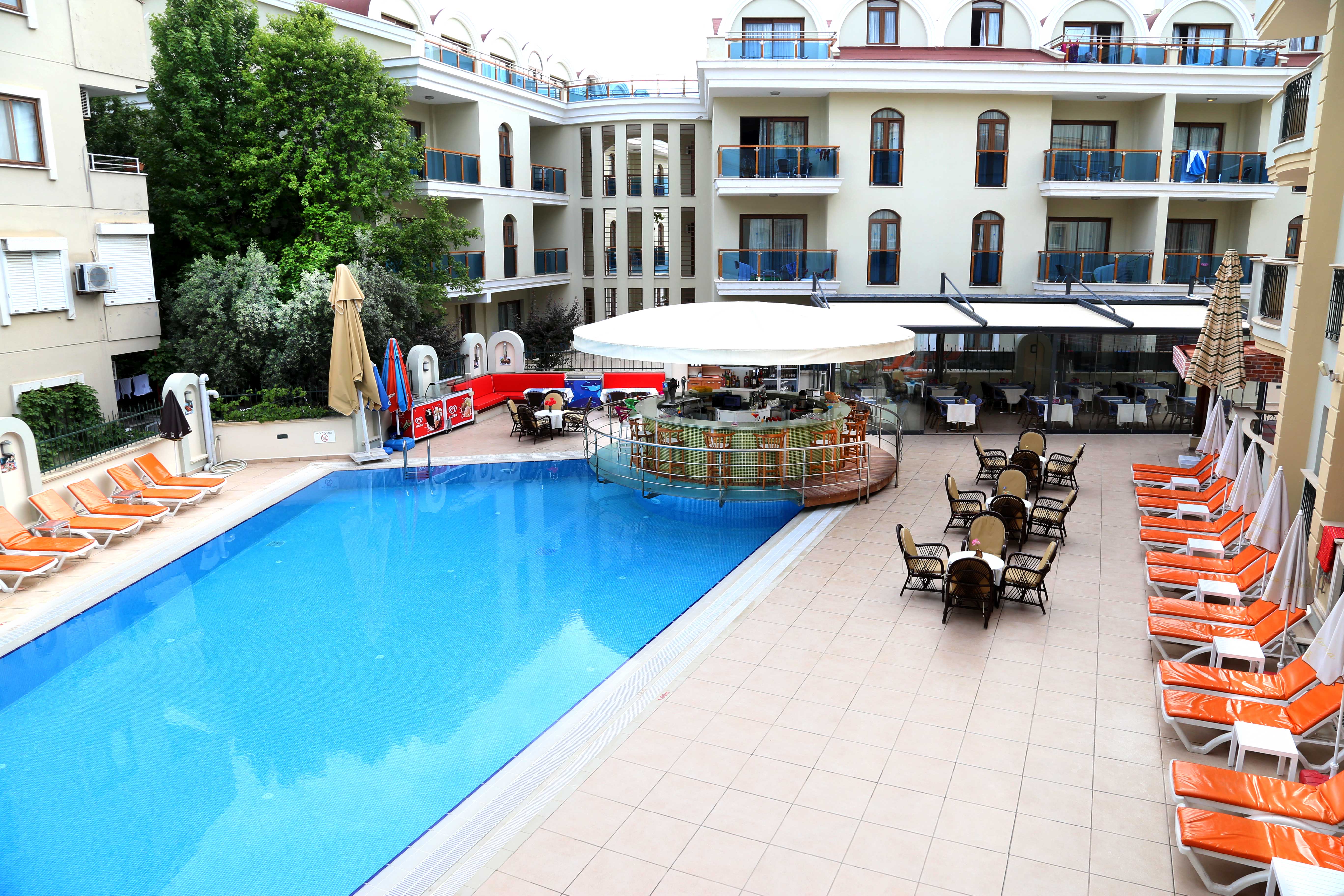 Club Karakas