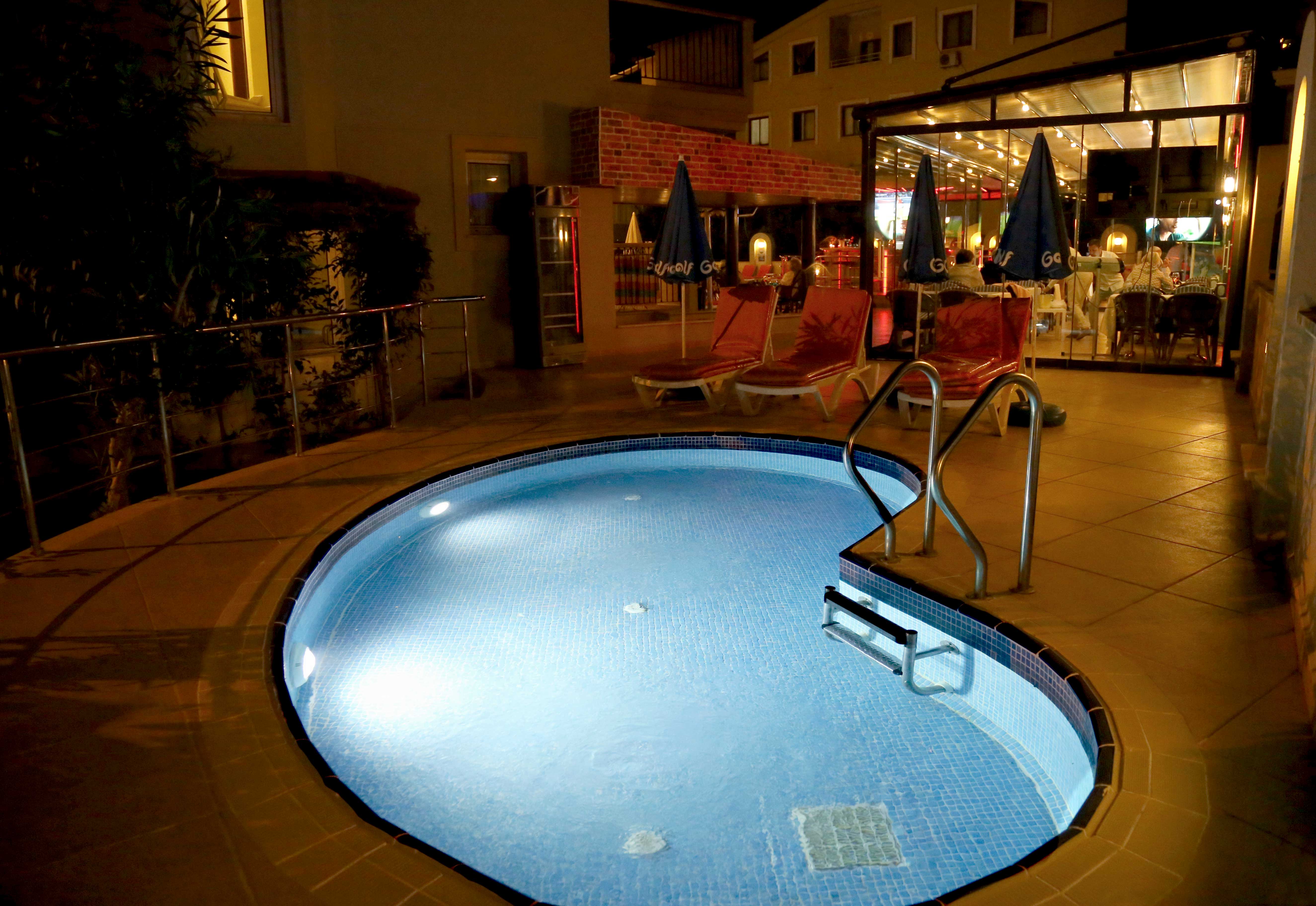 Club Karakas