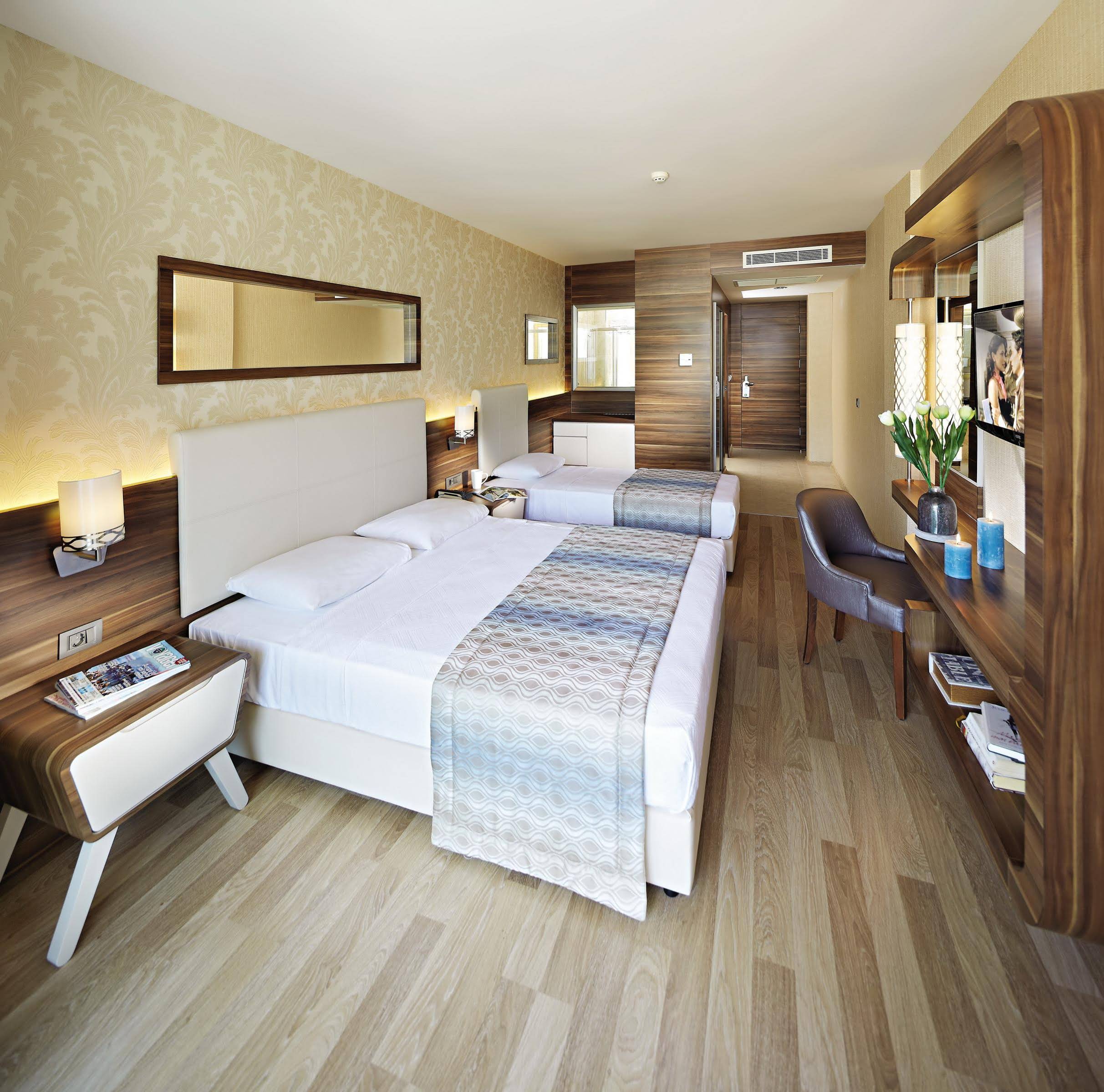 Emre Beach Hotel