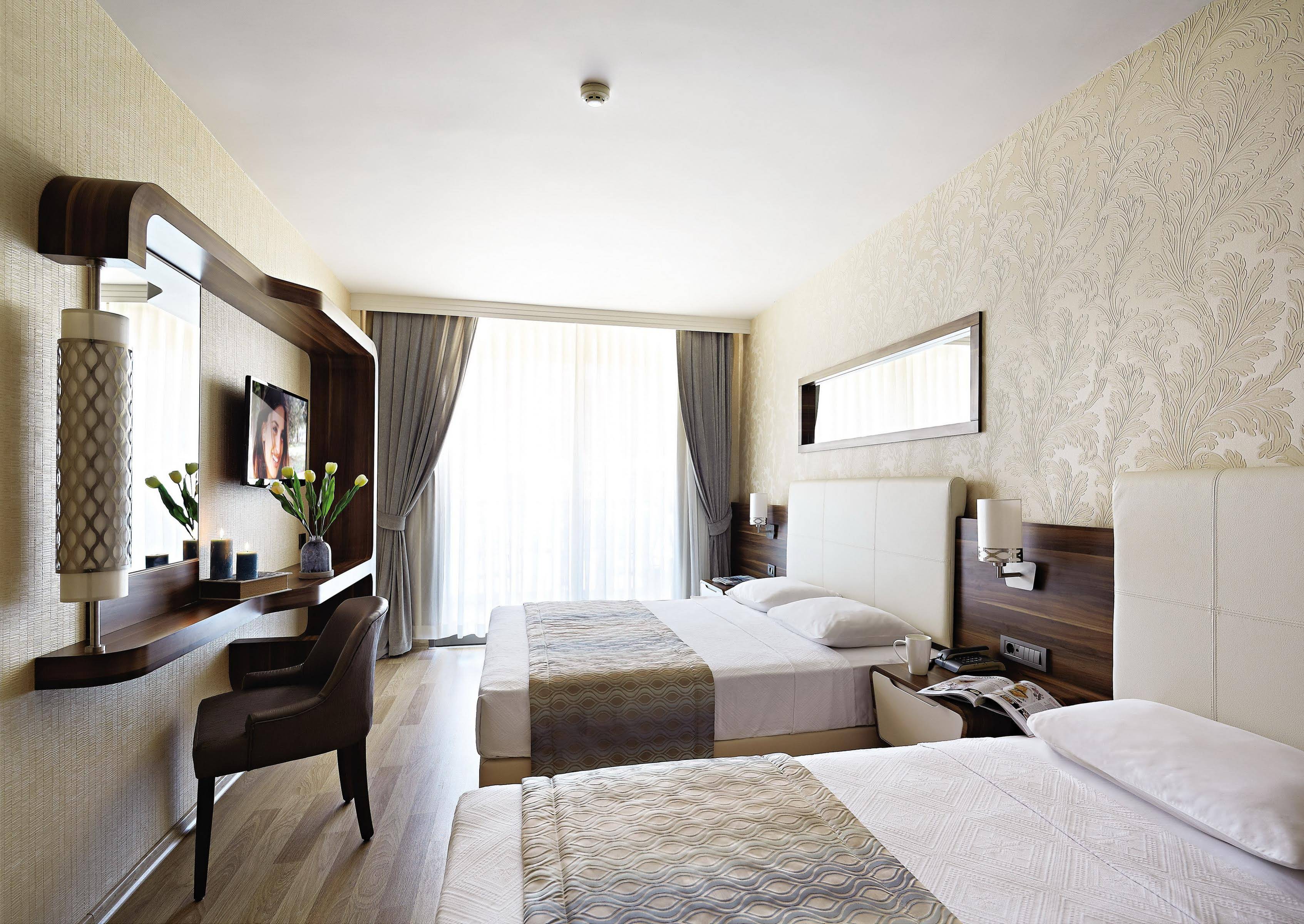 Emre Beach Hotel