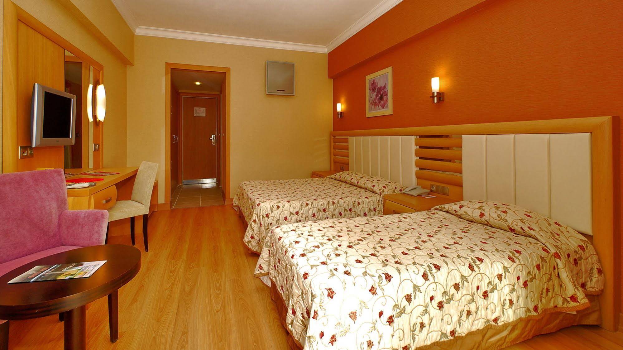 Grand Pasa Hotel