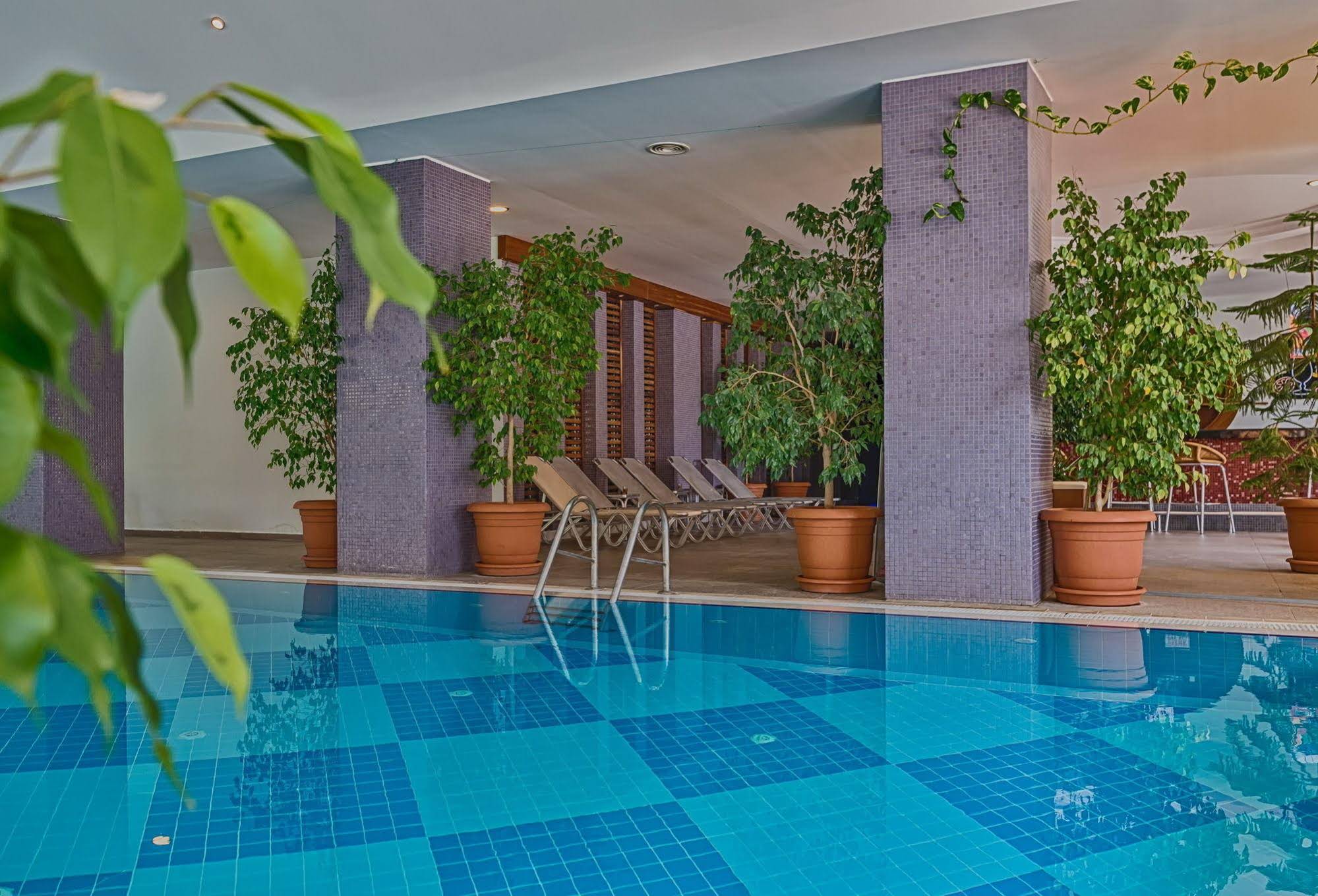 Grand Pasa Hotel