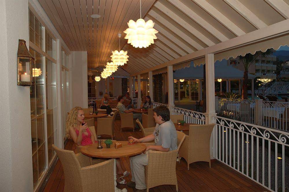 Hawaii Hotel By Yunus