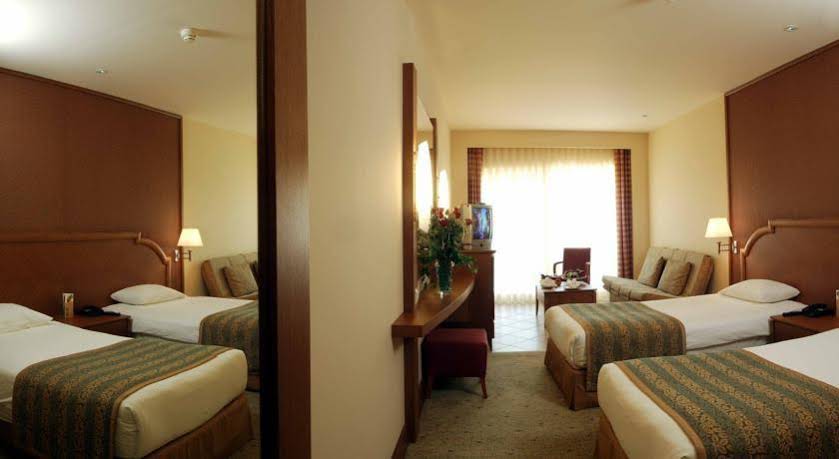 LABRANDA Mares Marmaris