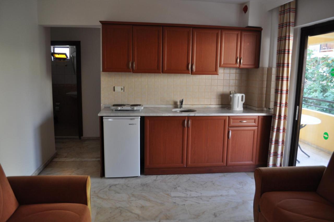 Marlin Apartments