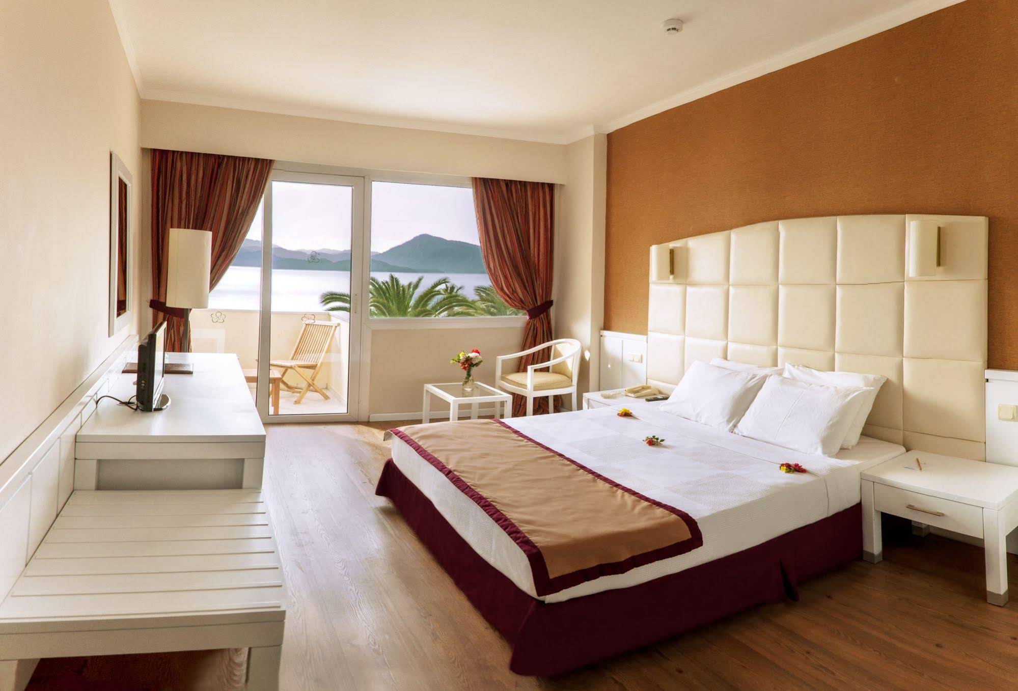 Fortezza Beach Resort