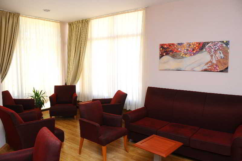 Avisos Hotel & Apartments