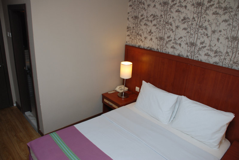 Avisos Hotel & Apartments