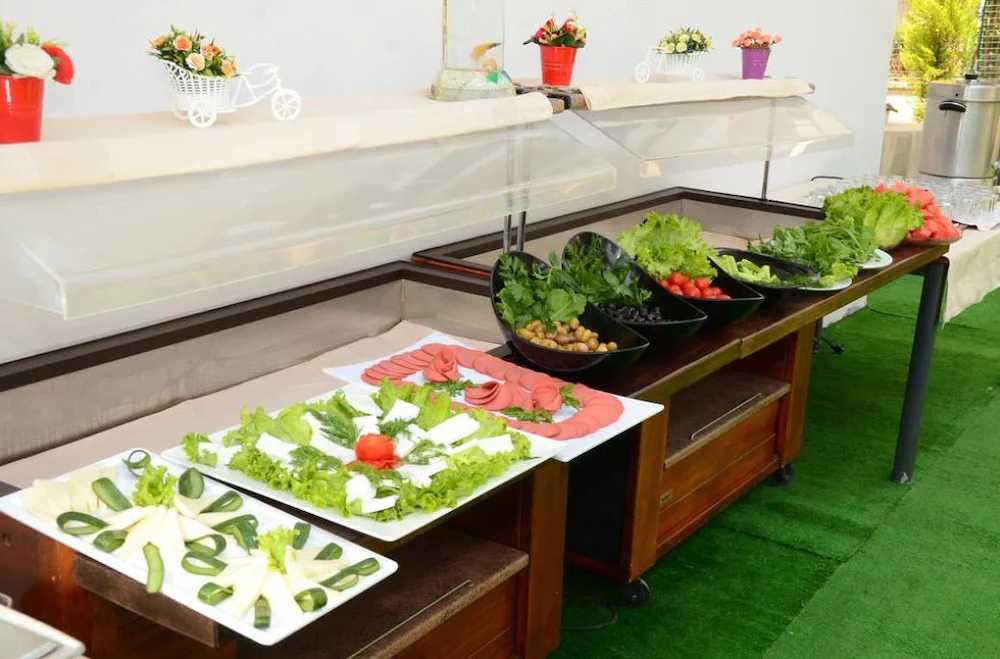 Avisos Hotel & Apartments