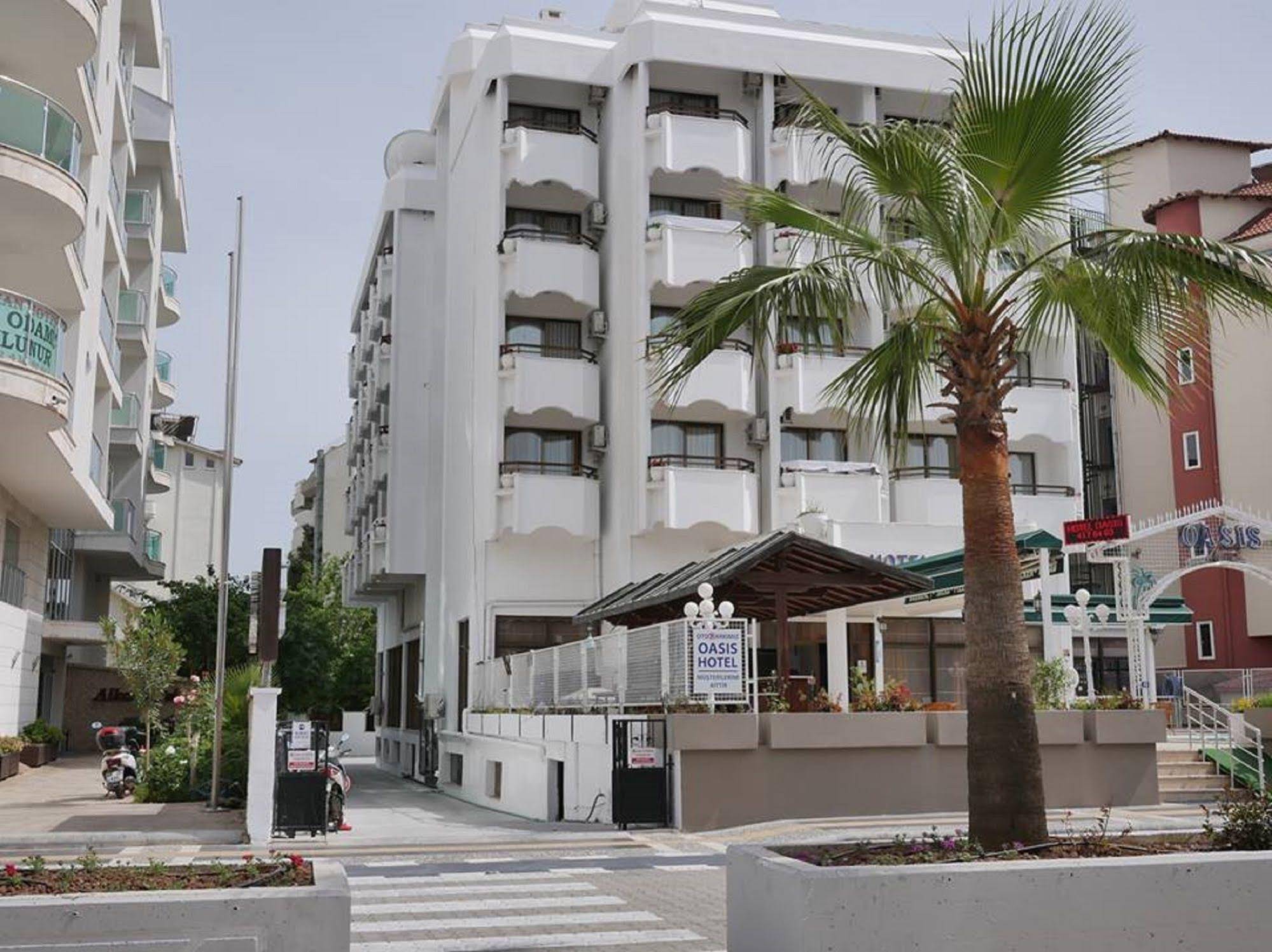 Oasis Hotel & Apartments