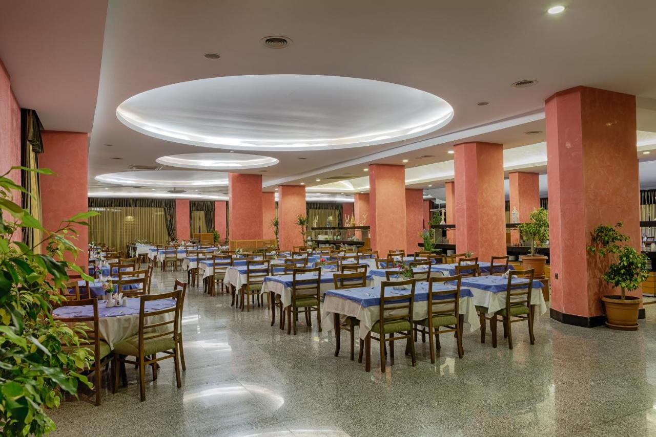 Pasa Beach Hotel