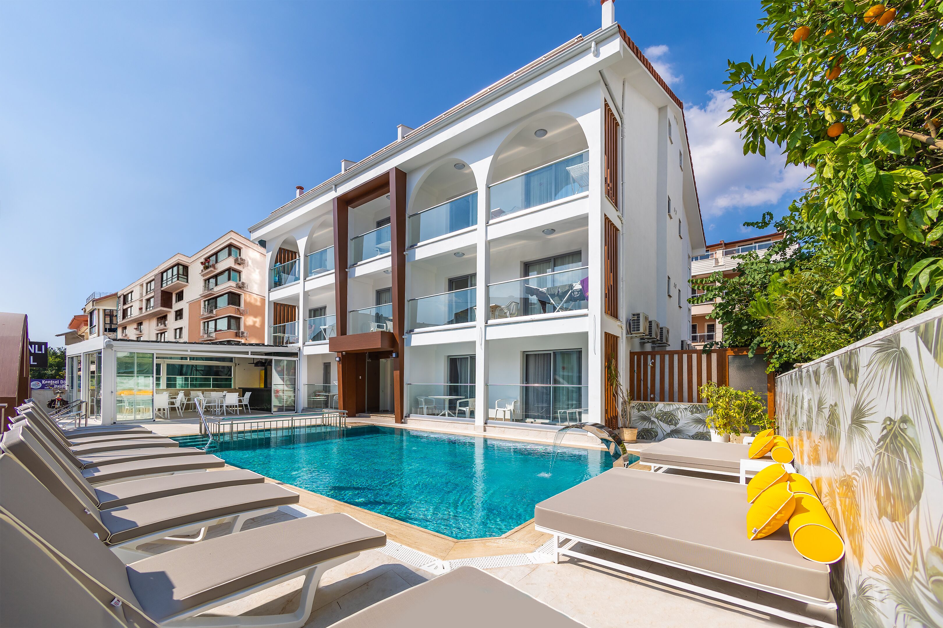 Princess Kinli Suites Hotel