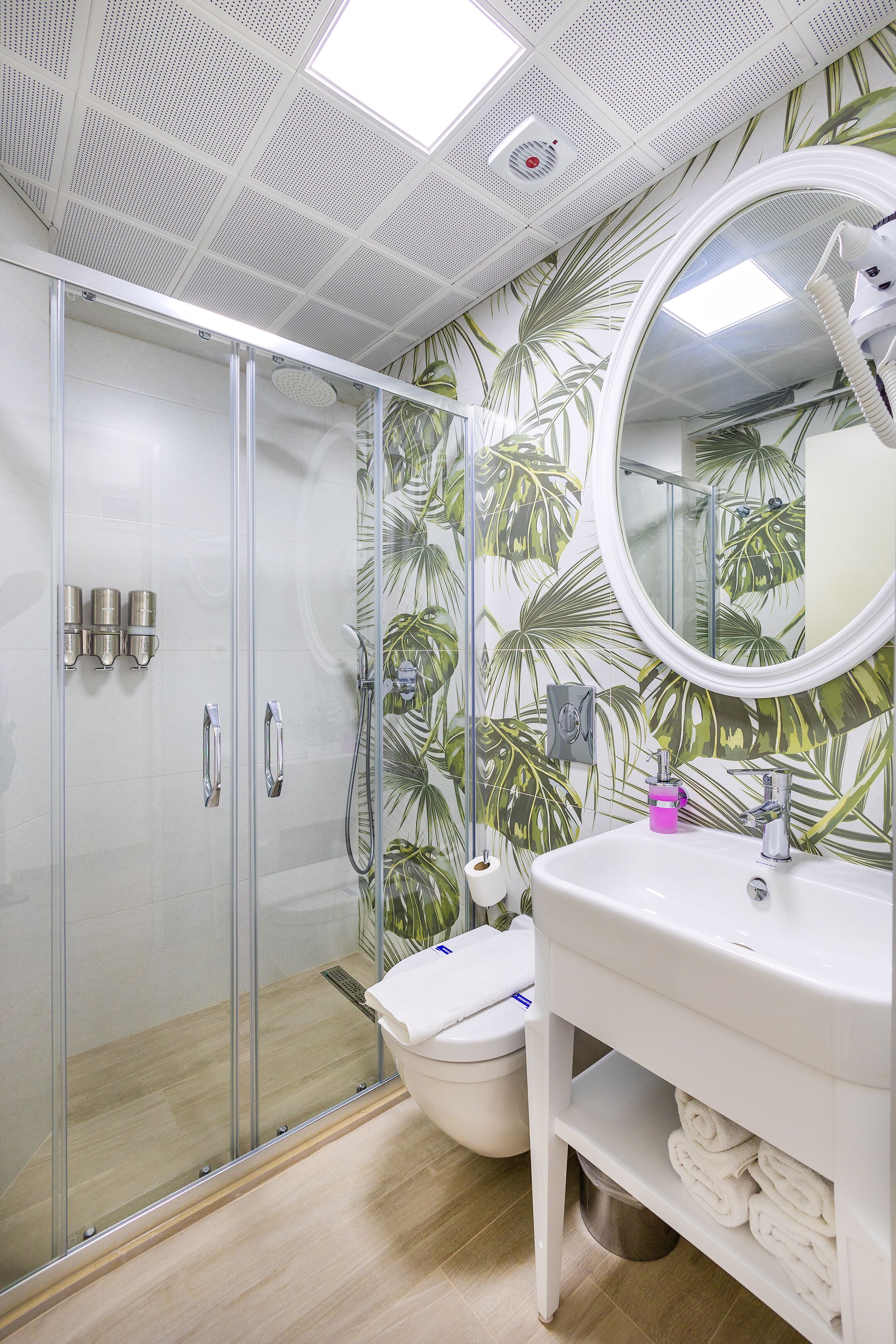 Princess Kinli Suites Hotel