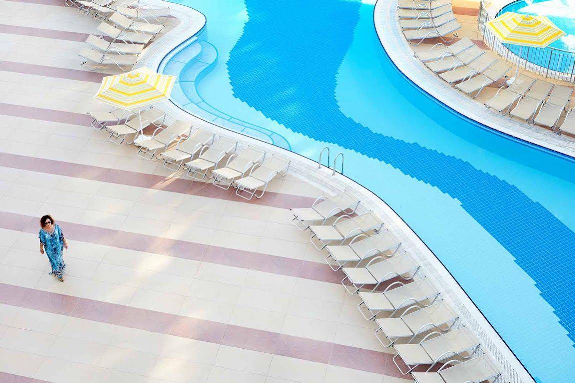 Grand Ideal Premium