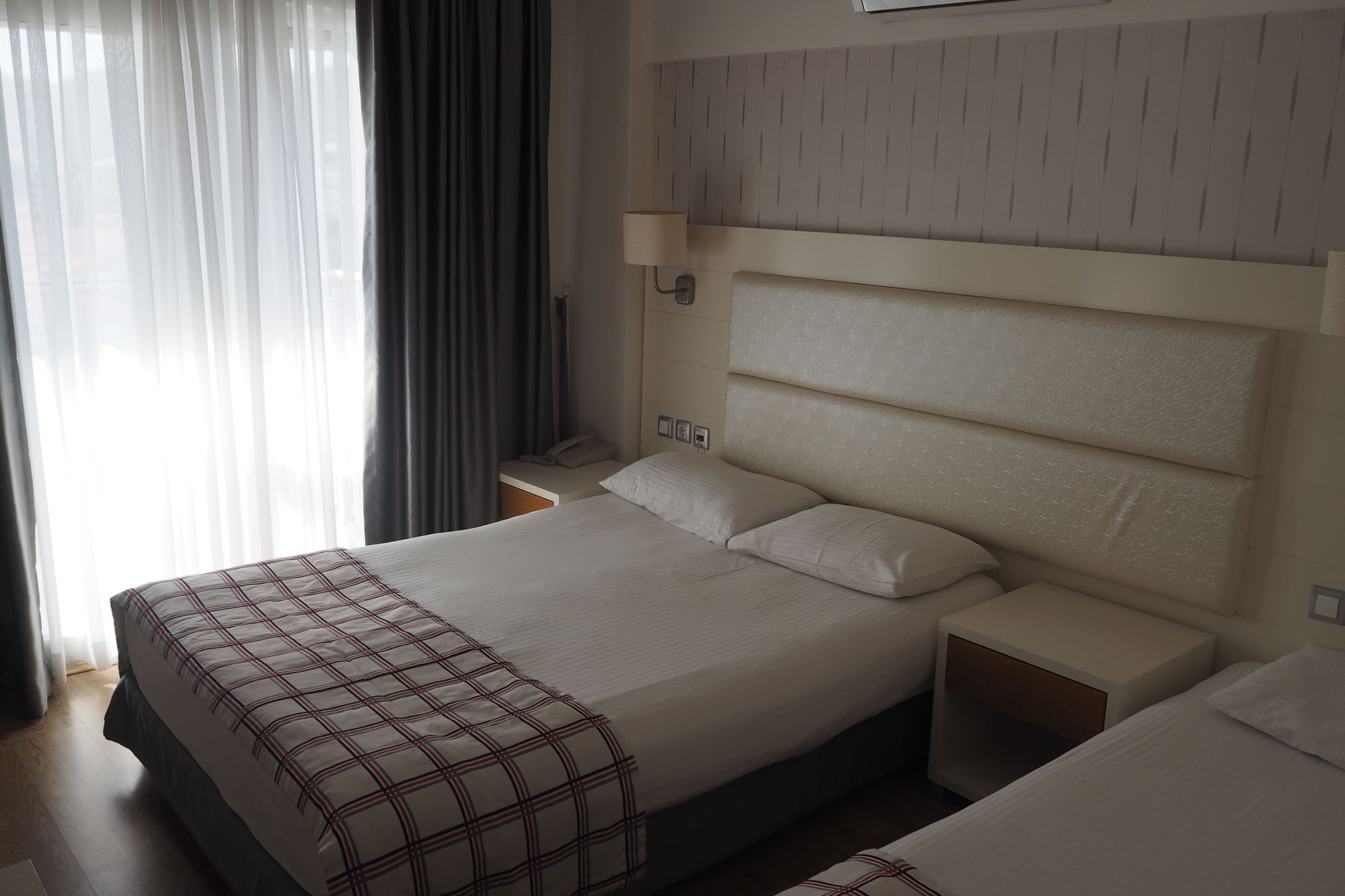 Yunus Hotel